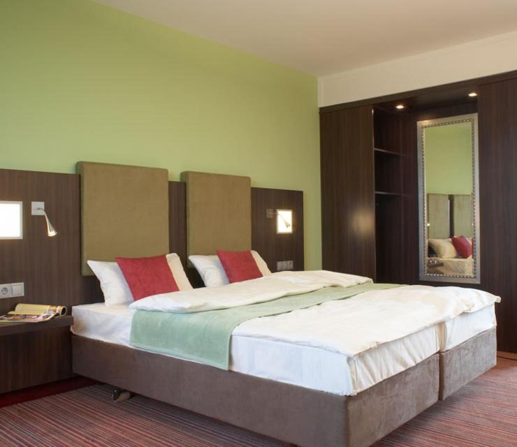 Twin Room - Photo 4