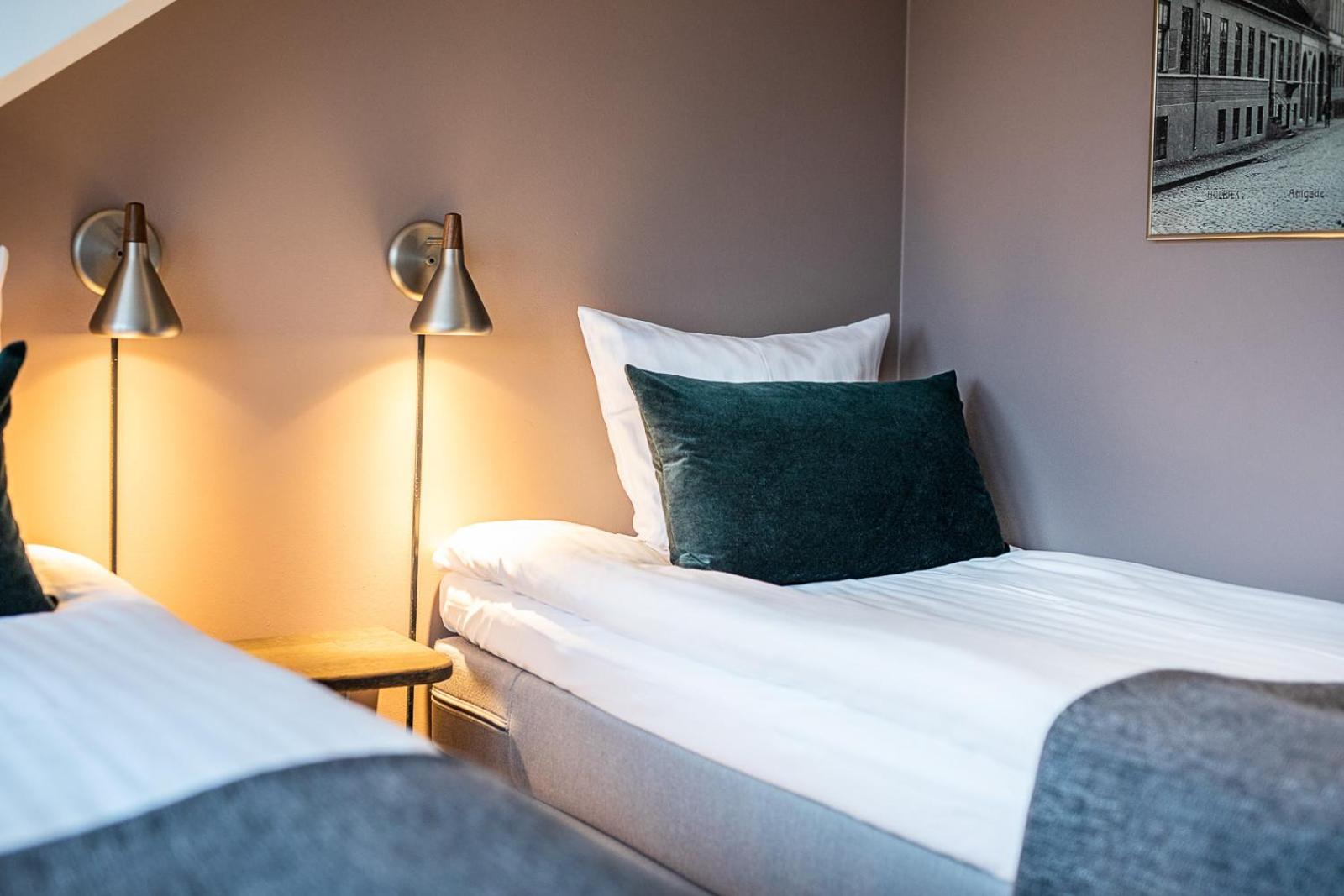 Double or Twin Room - Photo 14