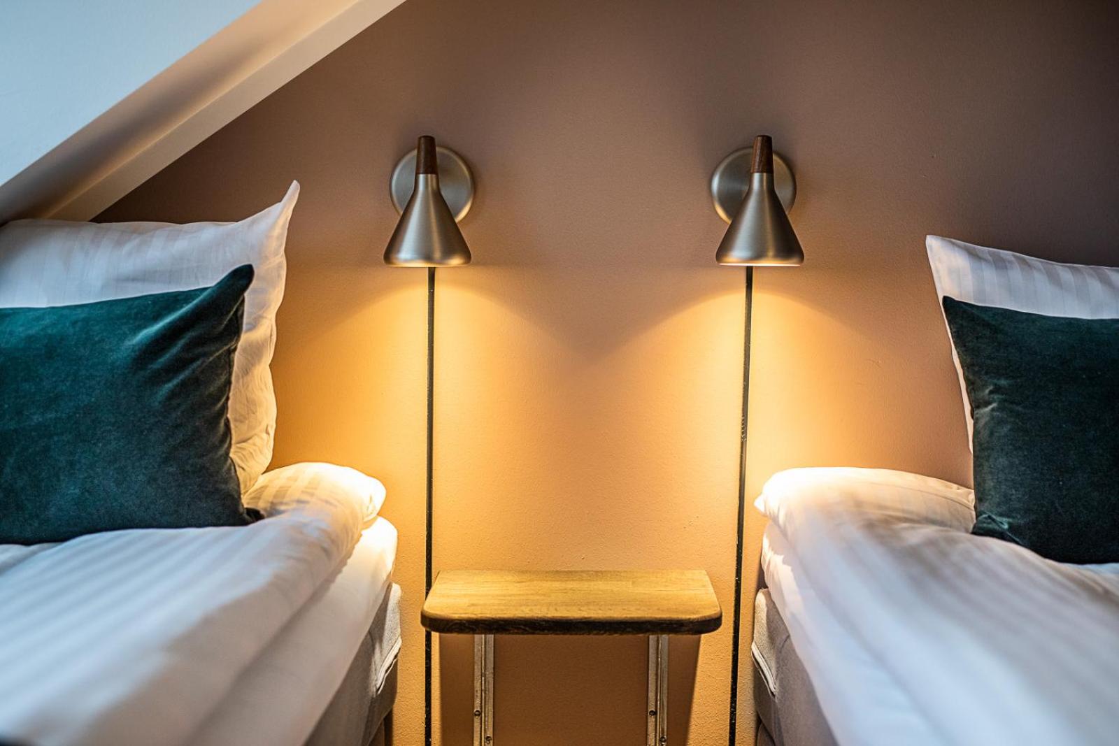 Double or Twin Room - Photo 11
