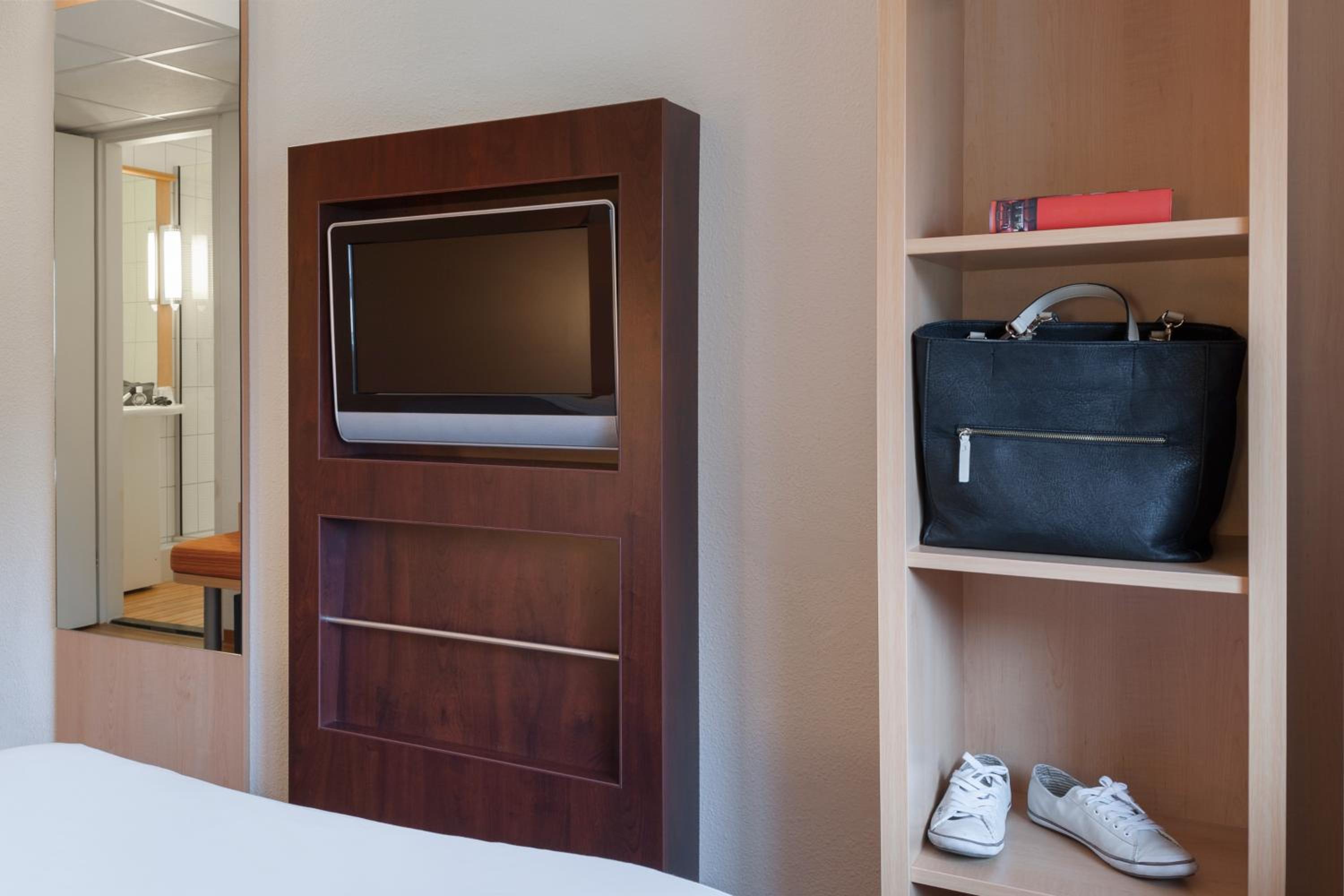 Double Room - Photo 4