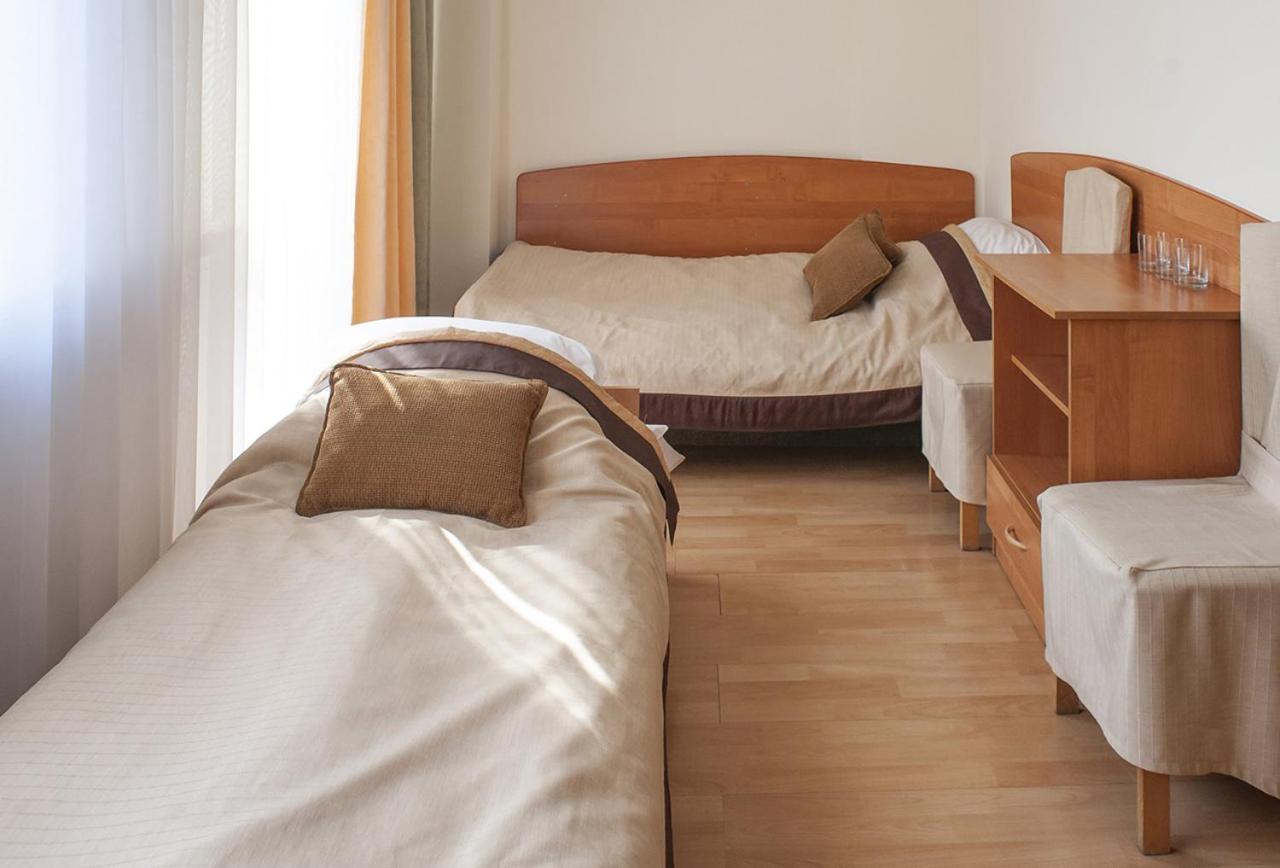 Large Double Room photo 1