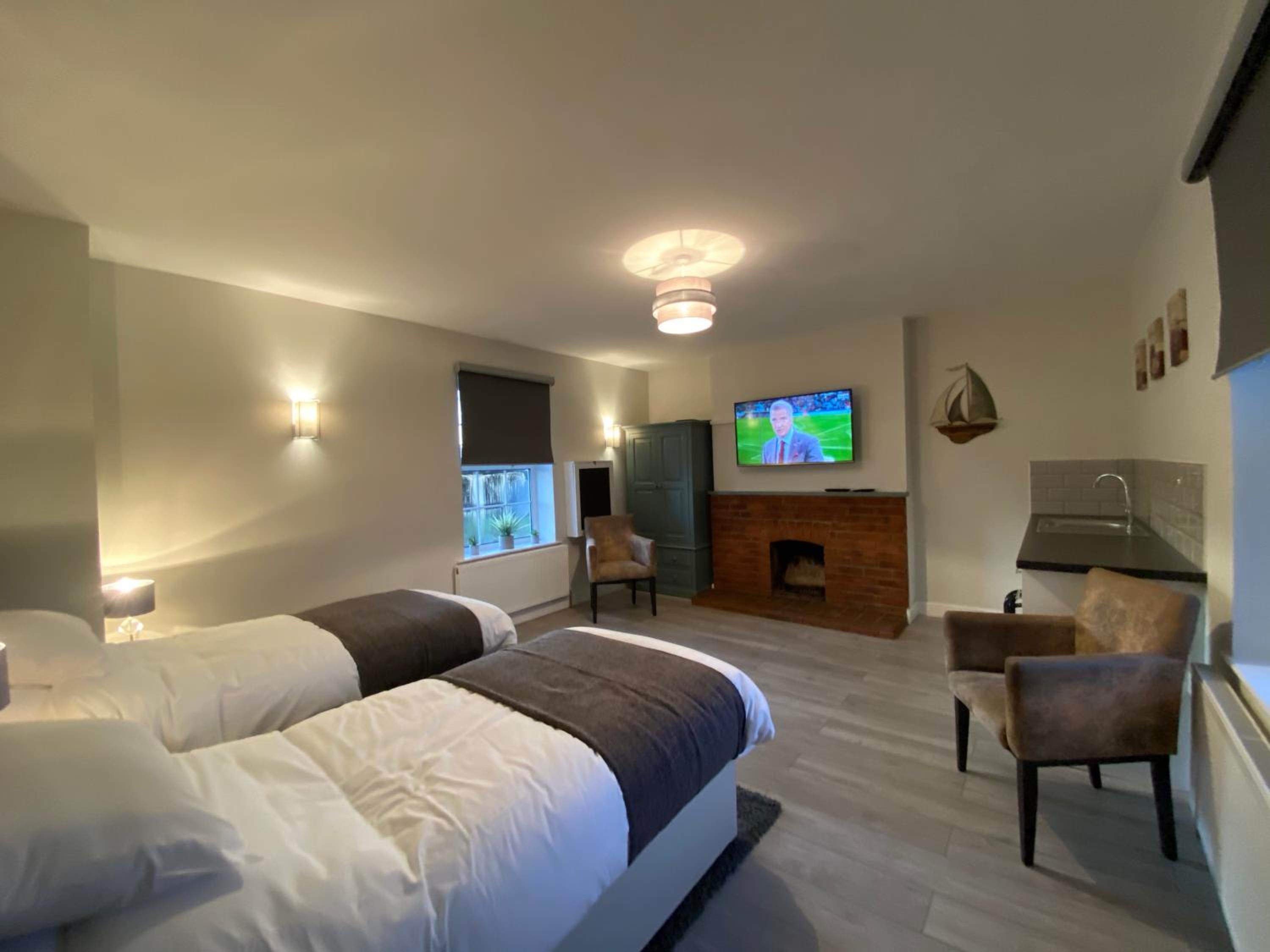 Deluxe Double Room - Photo 1