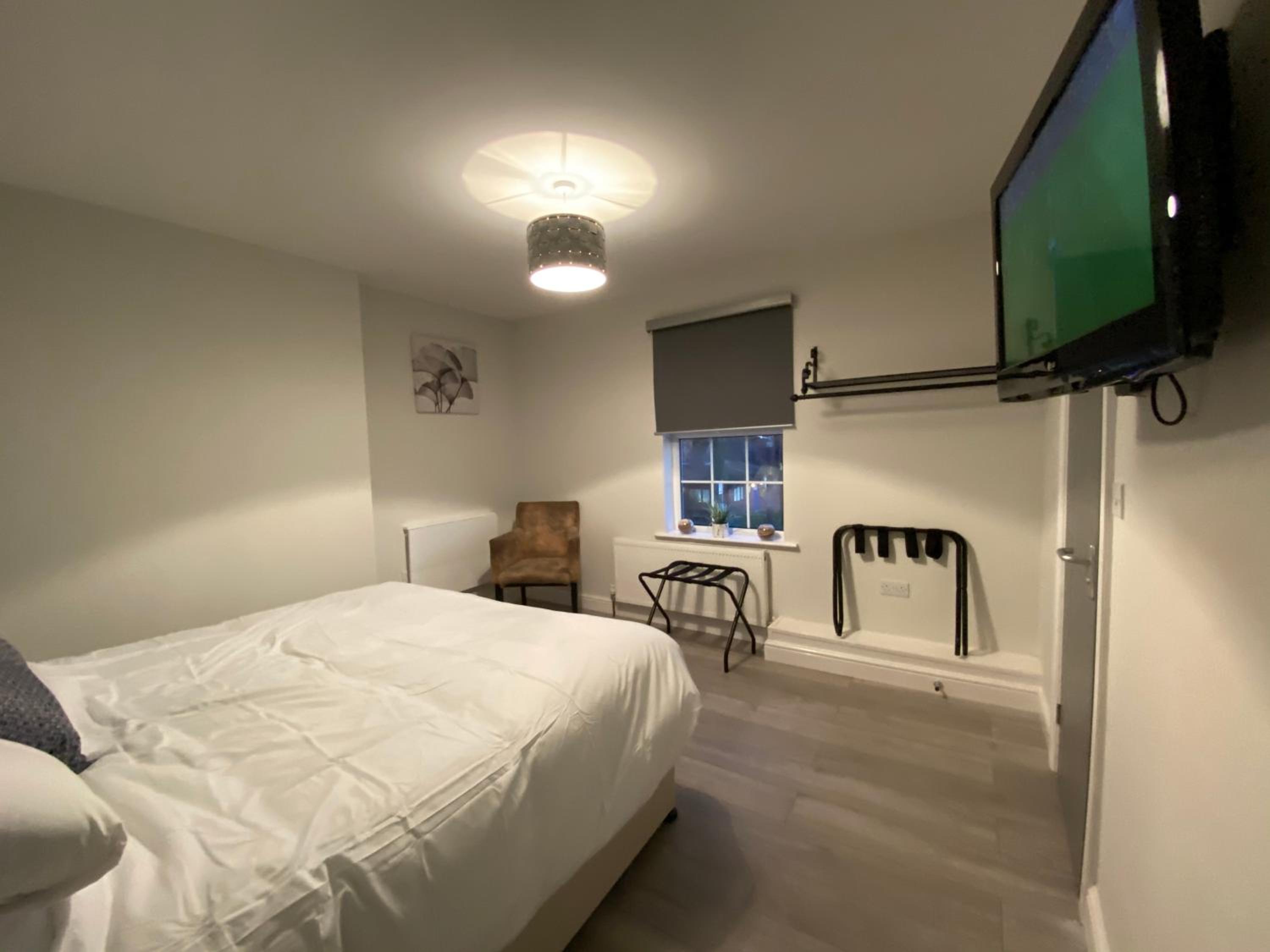 Deluxe King Room - Photo 1
