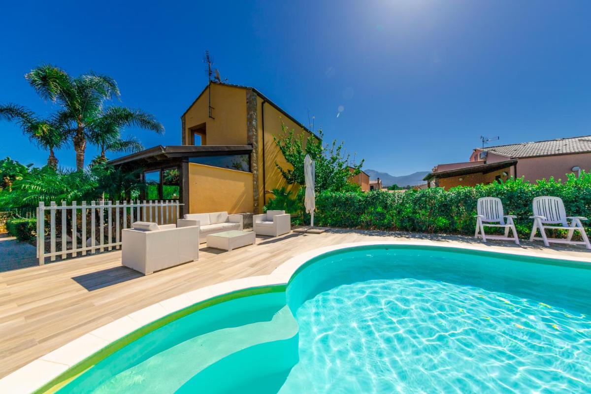 Villa photo 3