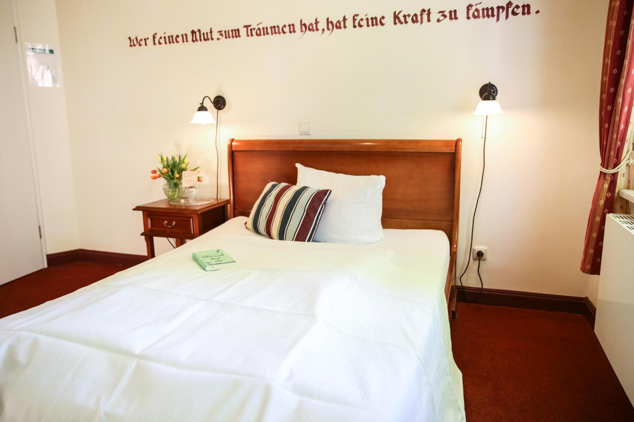 Standard Single Room