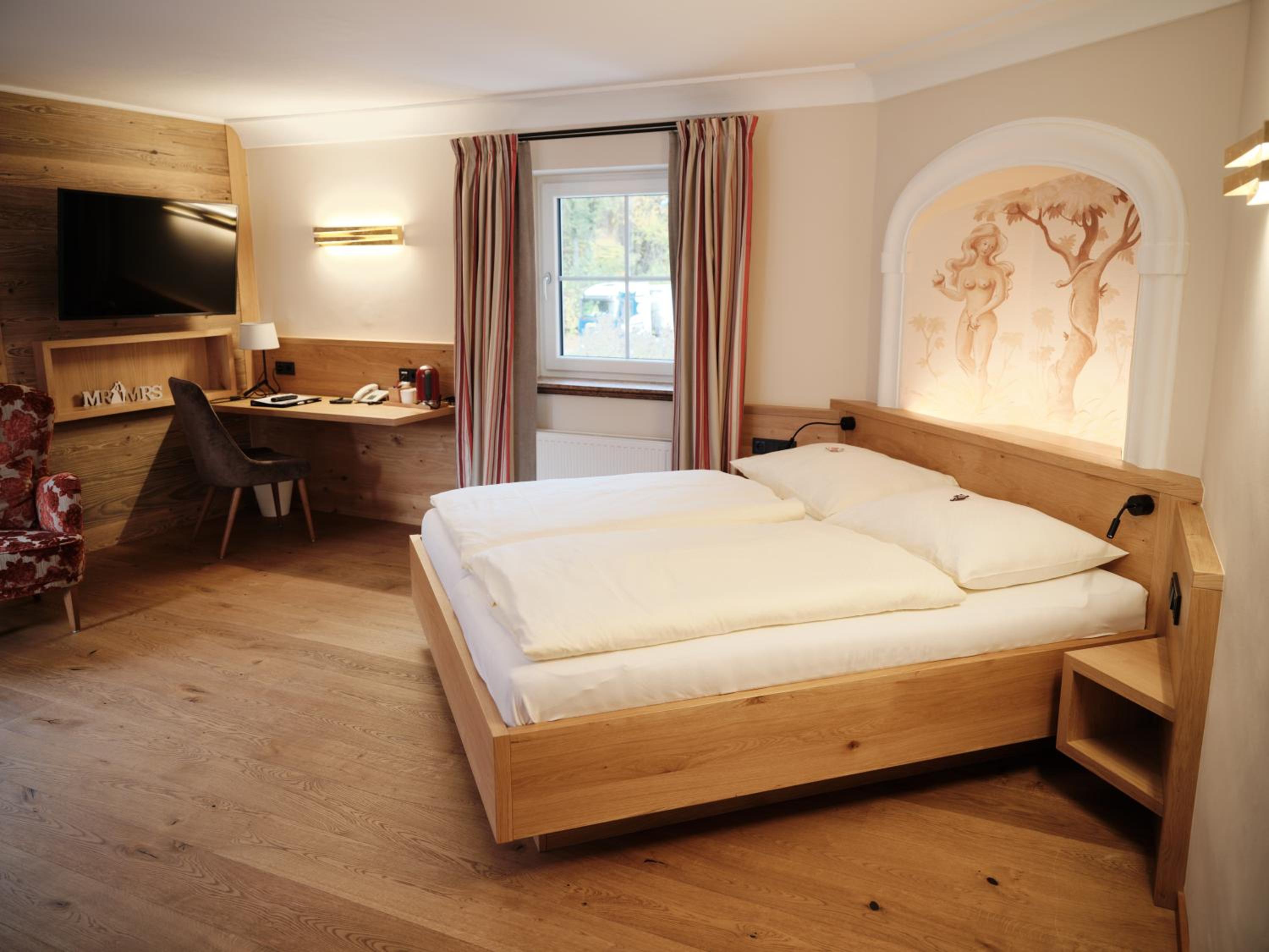 Large Double Room photo 3