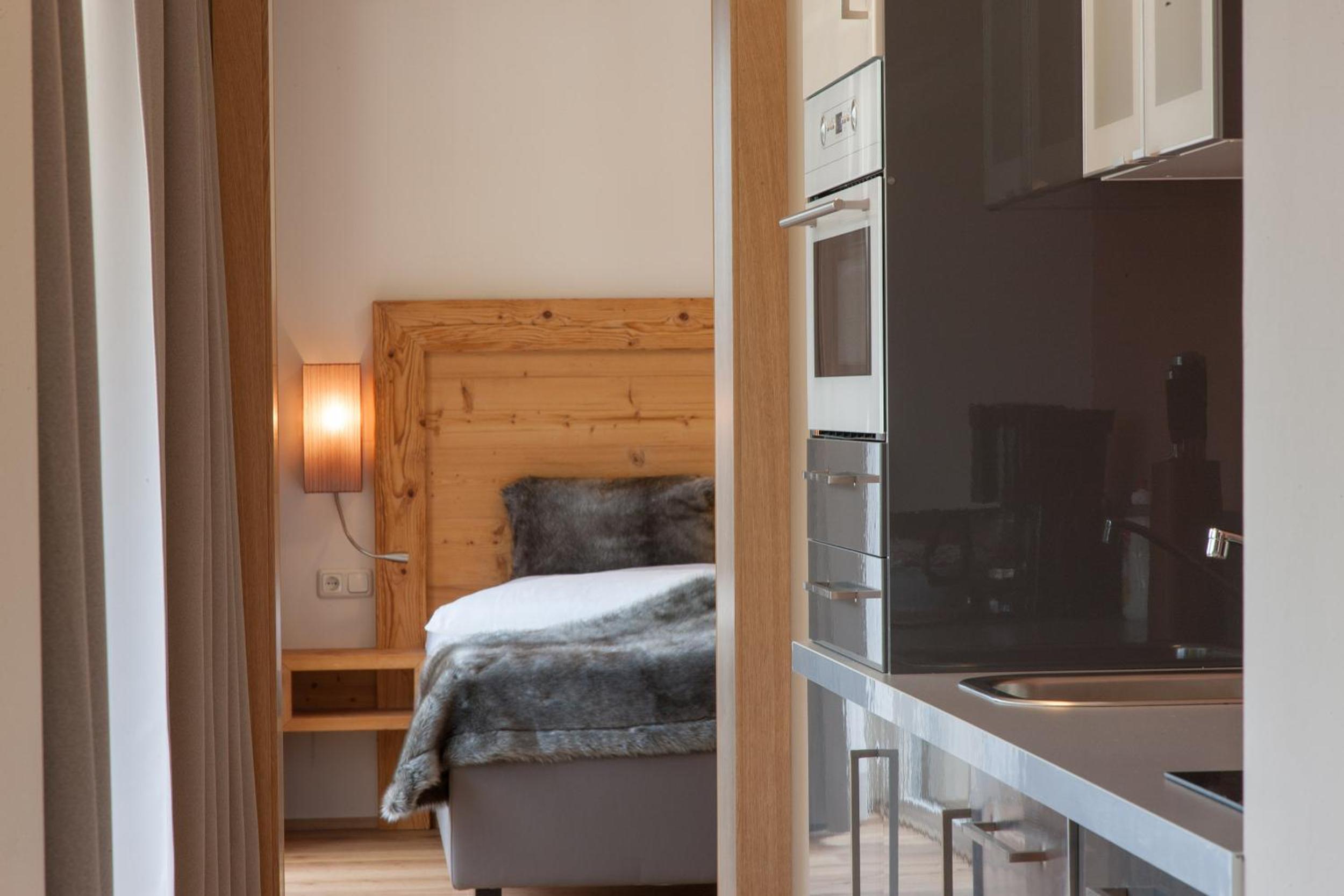 Superior One-Bedroom Apartment