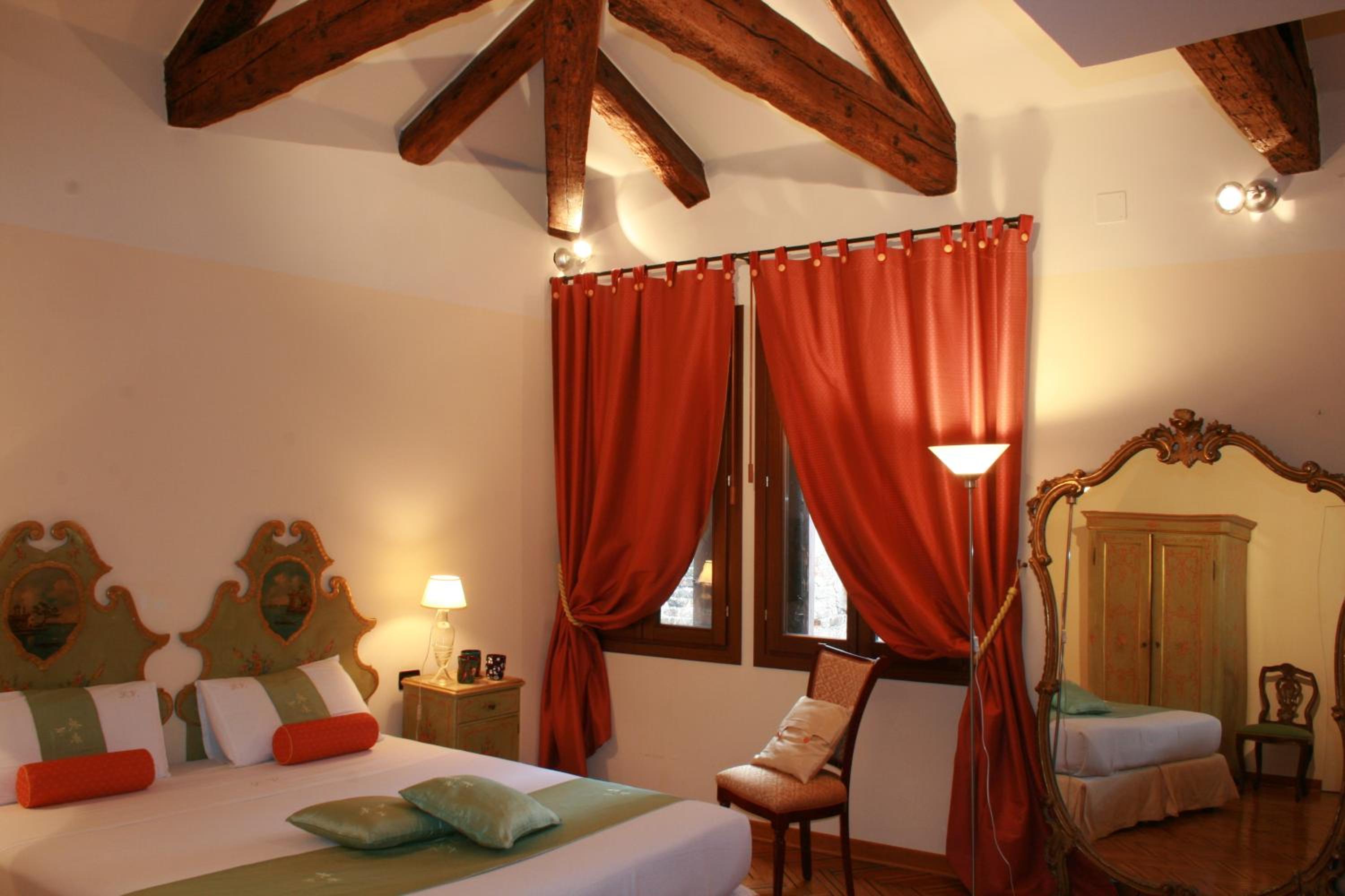 Superior Double Room photo 2