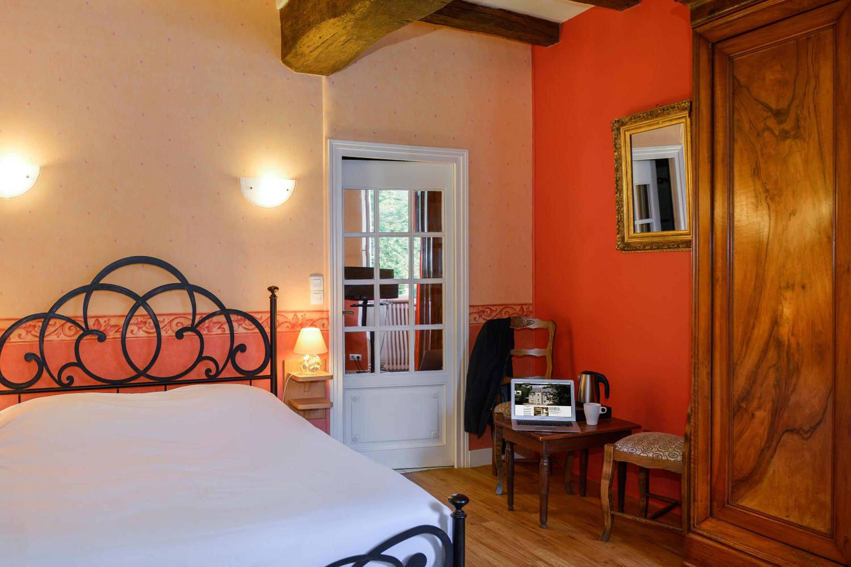 Double Room - Photo 5