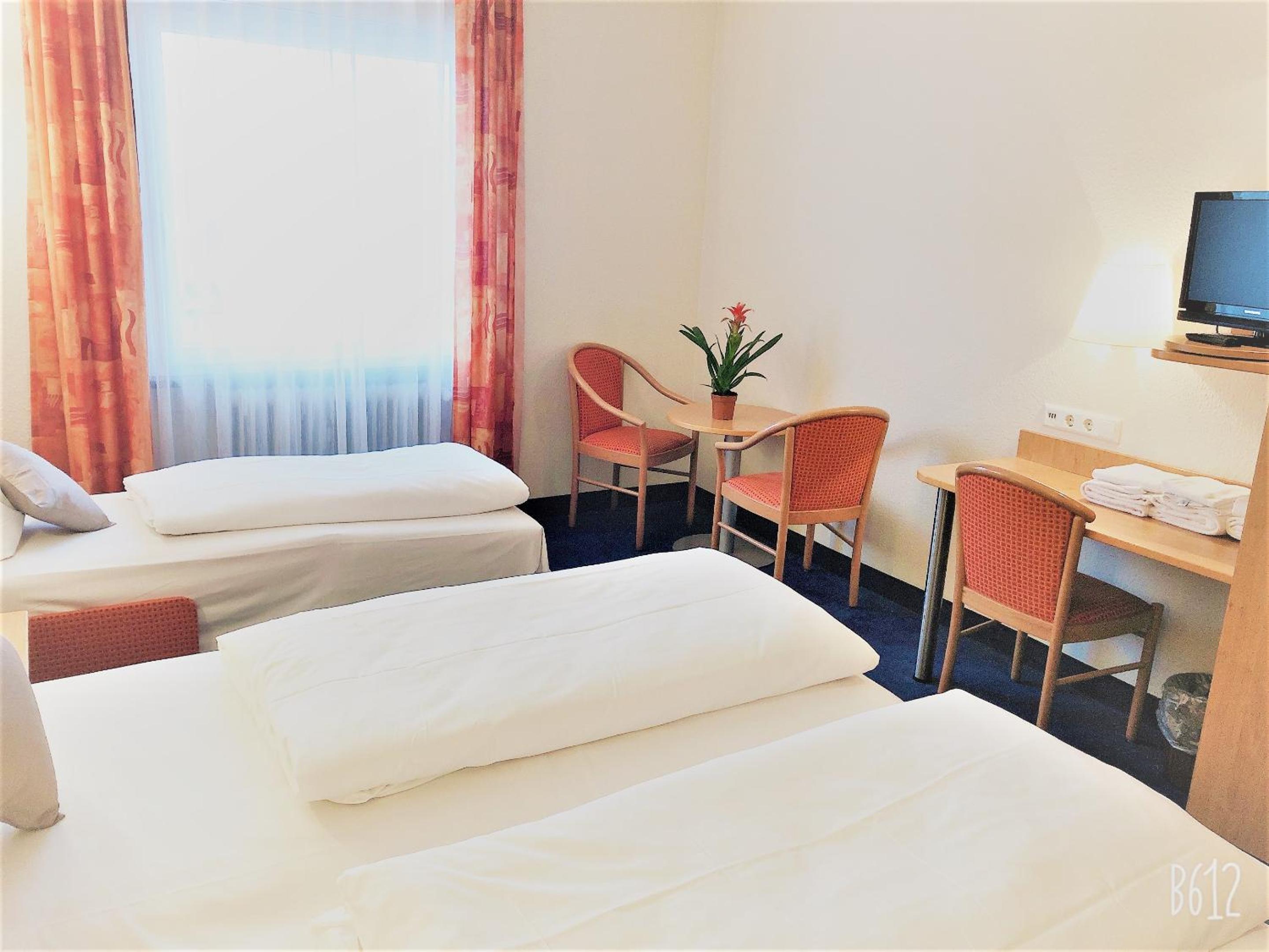 Triple Room - Photo 10