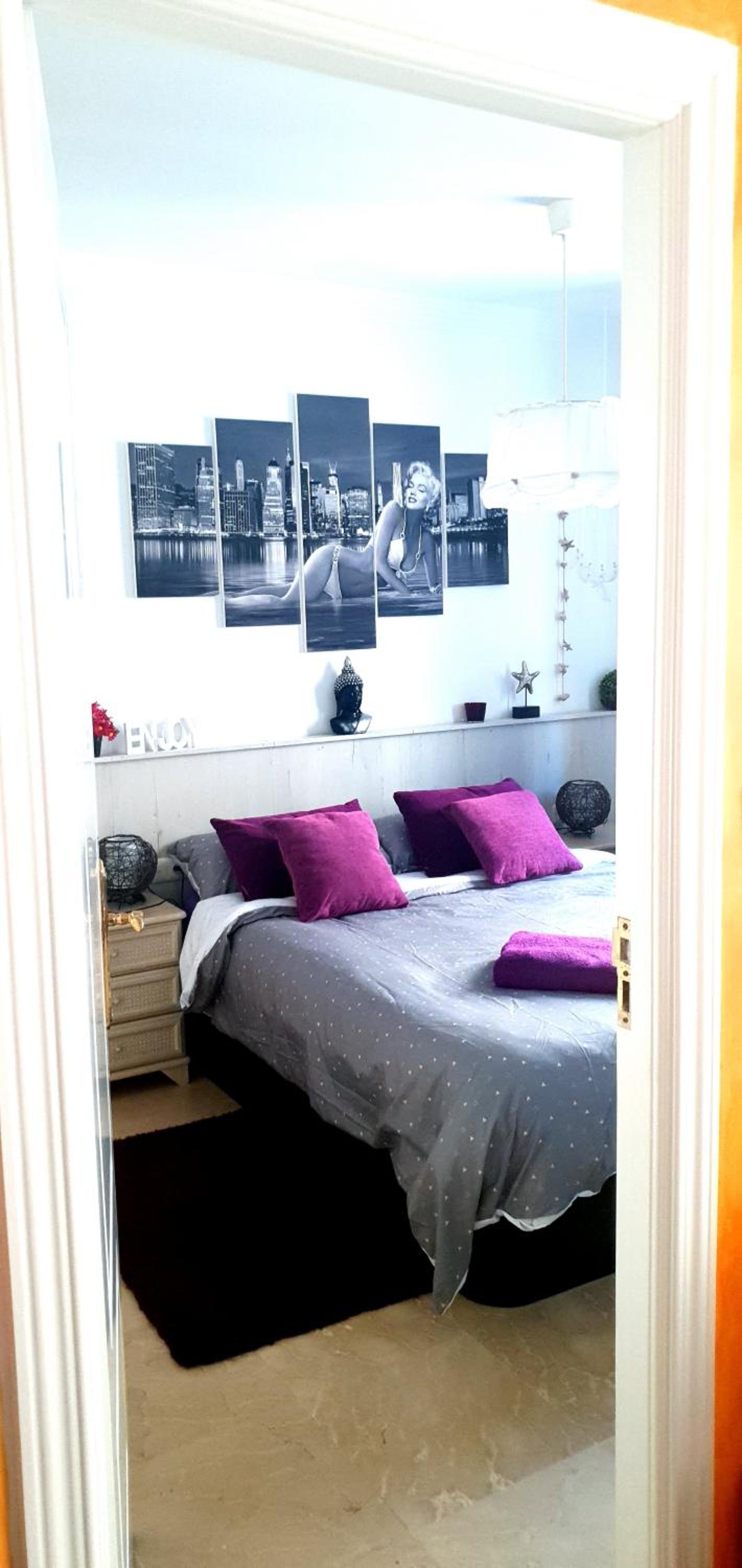 One-Bedroom Apartment - Photo 4