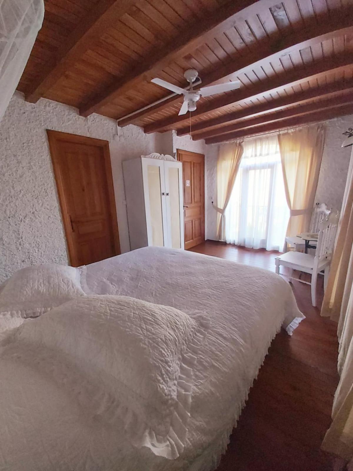 King Room with Mountain View - Photo 3