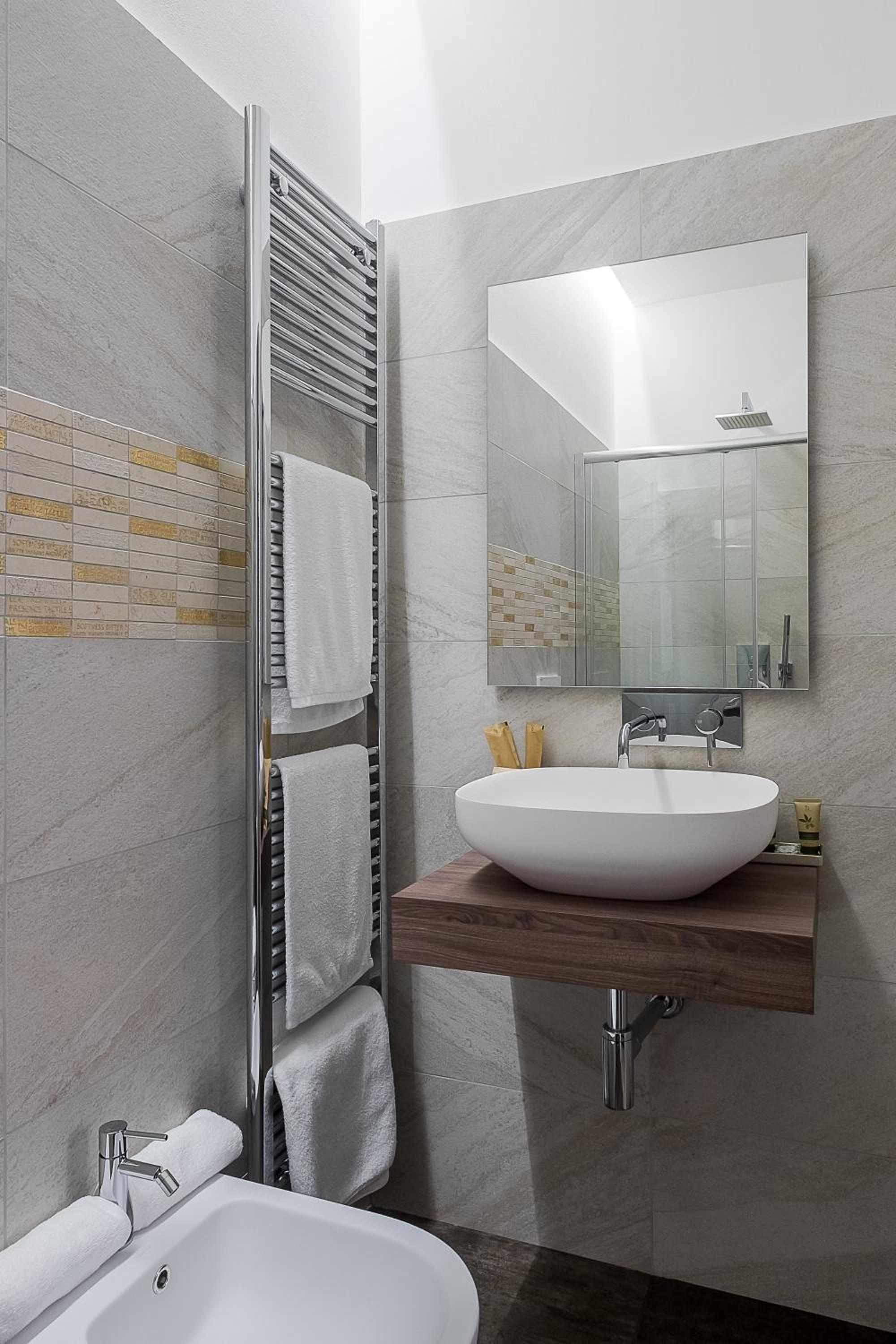 Small Double Room - Photo 4