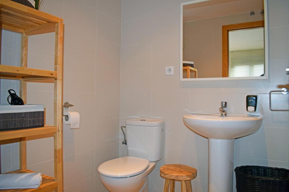 Two-Bedroom Apartment (2-4 Adults) photo 1