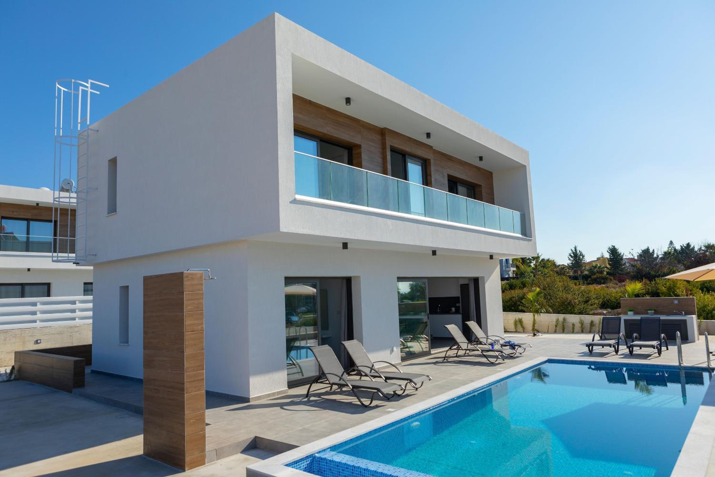 Villa with Private Pool photo 2