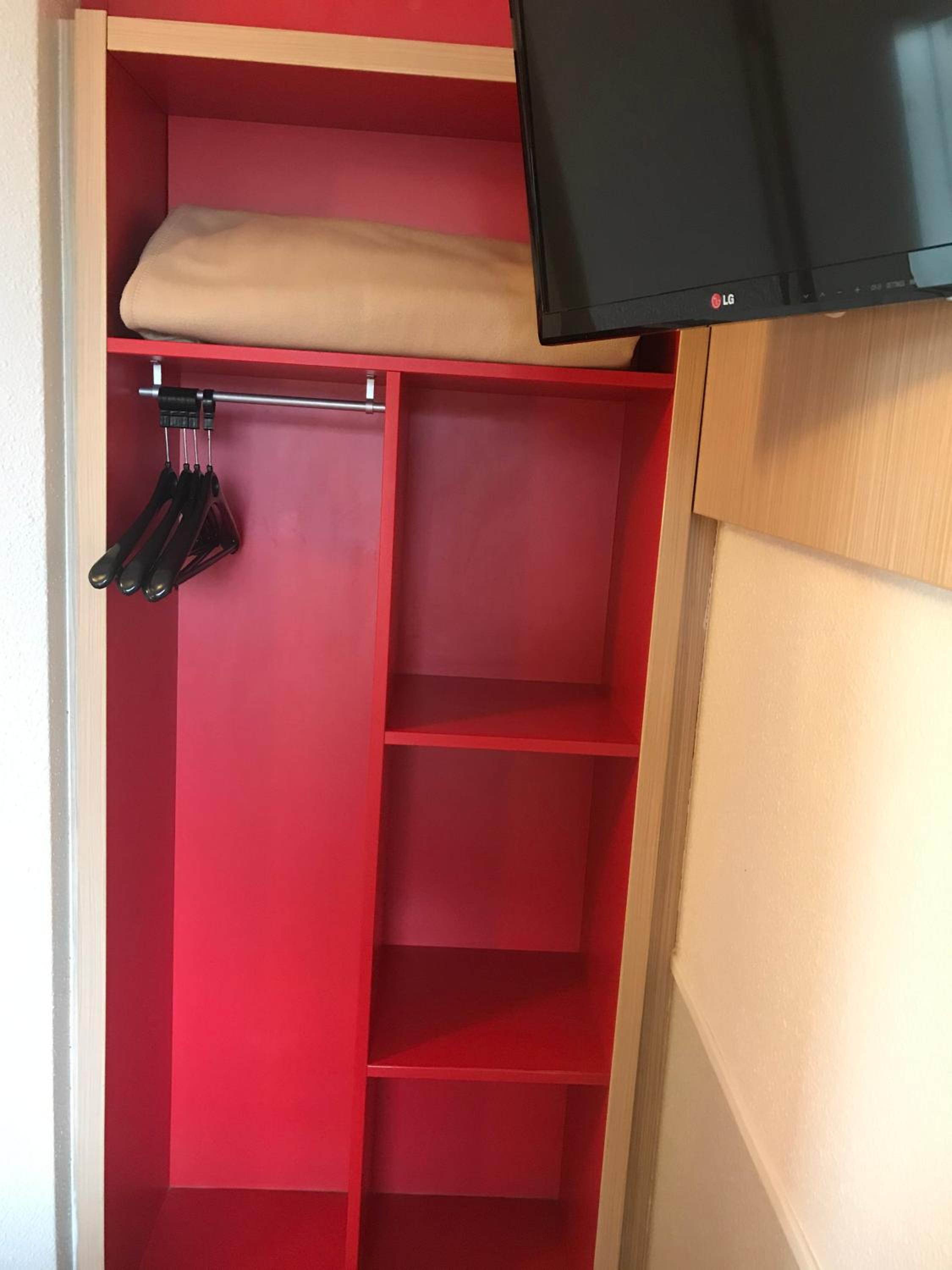 Double Room - Photo 5
