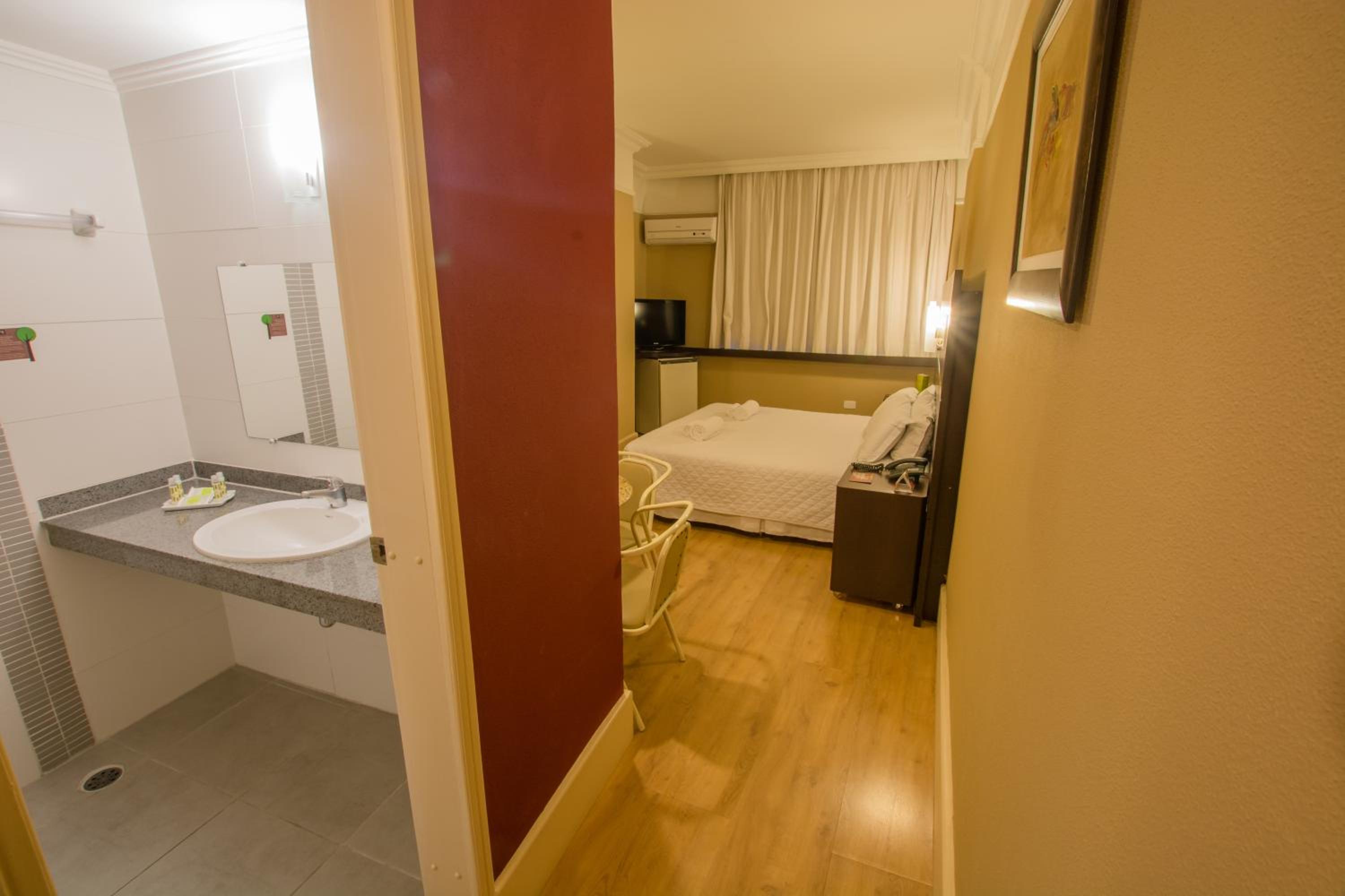 Executive Double Room - Photo 2