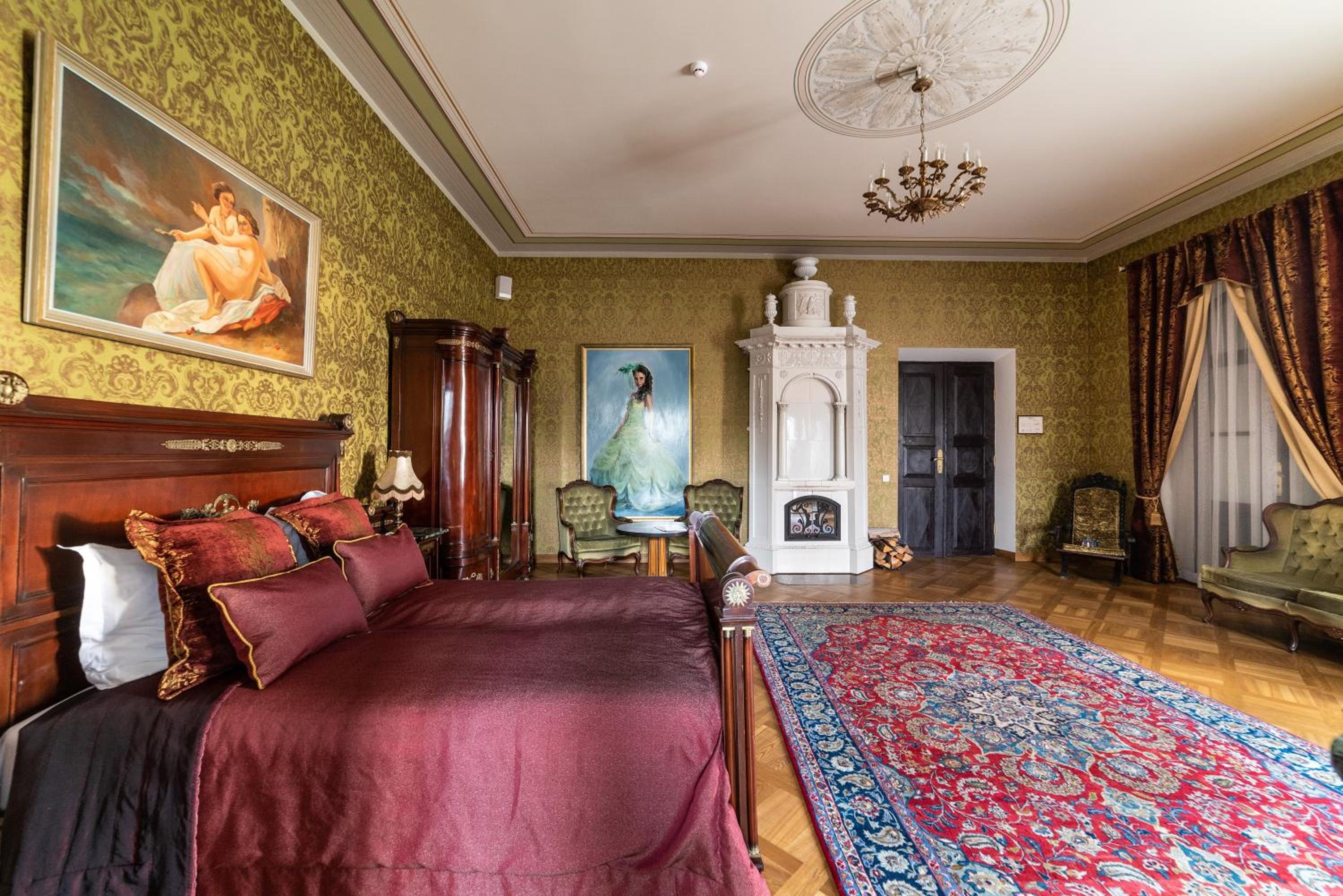 Deluxe Double Room with Bath photo 1
