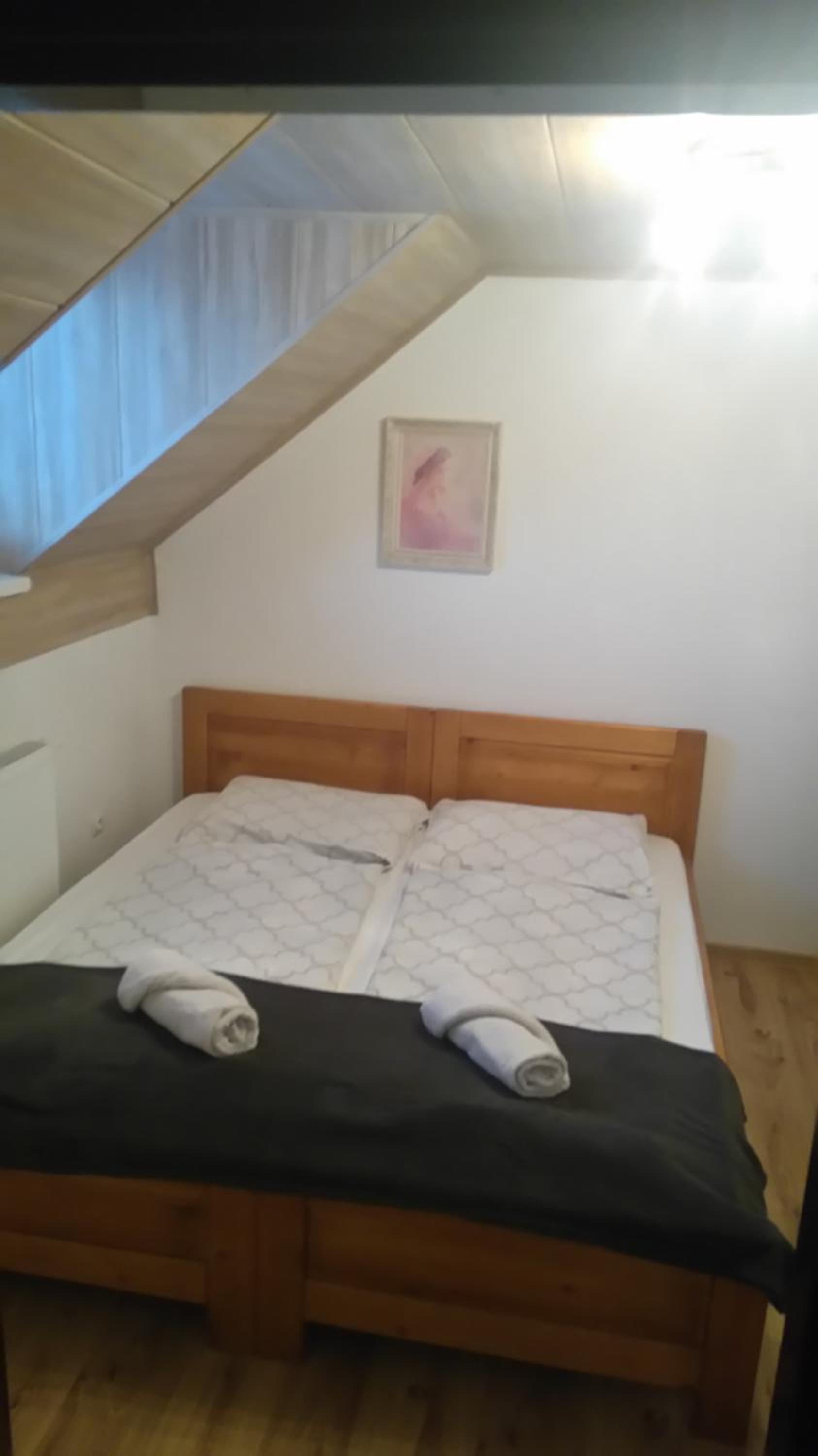 Double Room with Private Bathroom - Photo 1