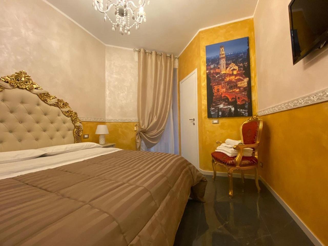 Deluxe Queen Room in Apartment Madame Butterfly - Photo 1