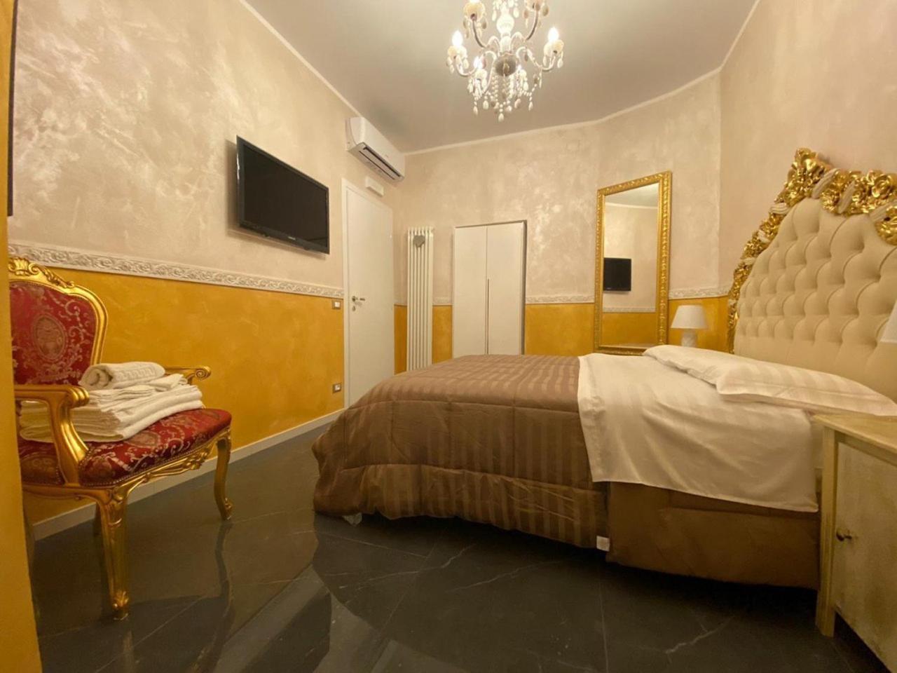 Deluxe Queen Room in Apartment Madame Butterfly - Photo 8