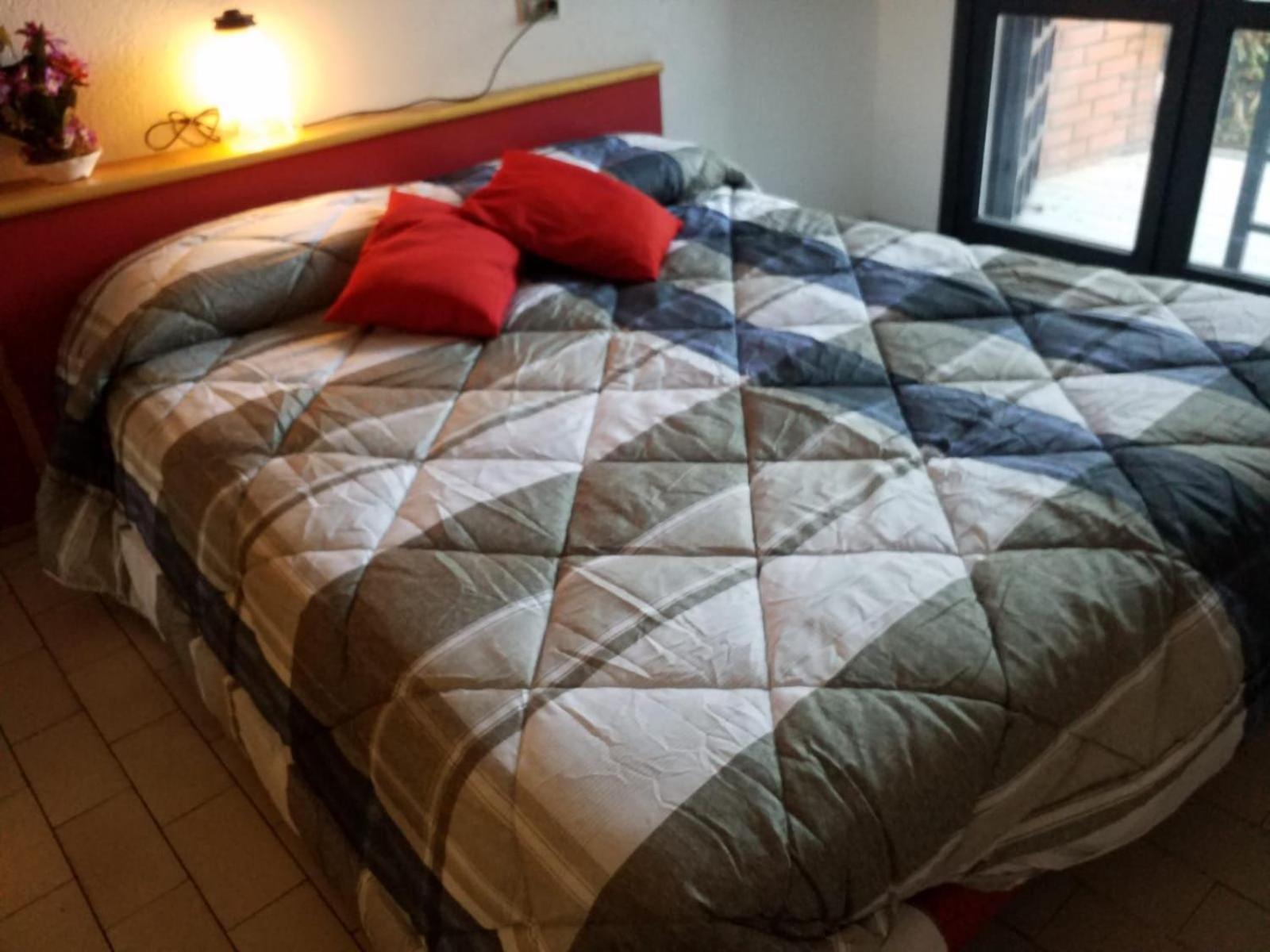 One-Bedroom House photo 1