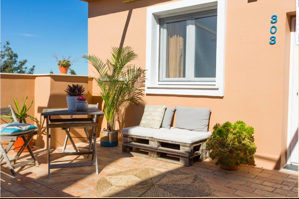 Family Room with Terrace photo 2