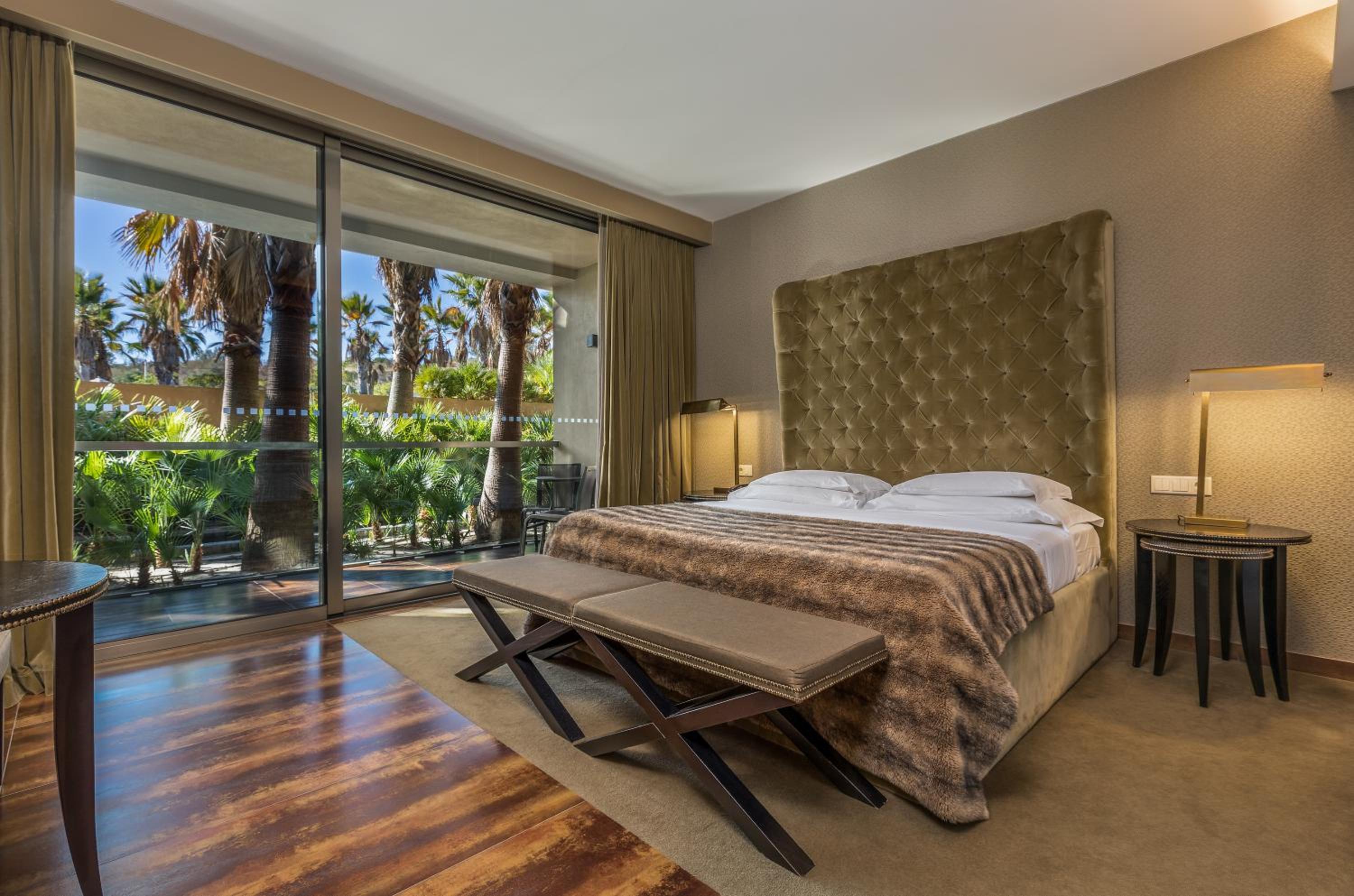 Deluxe Room - Photo 4