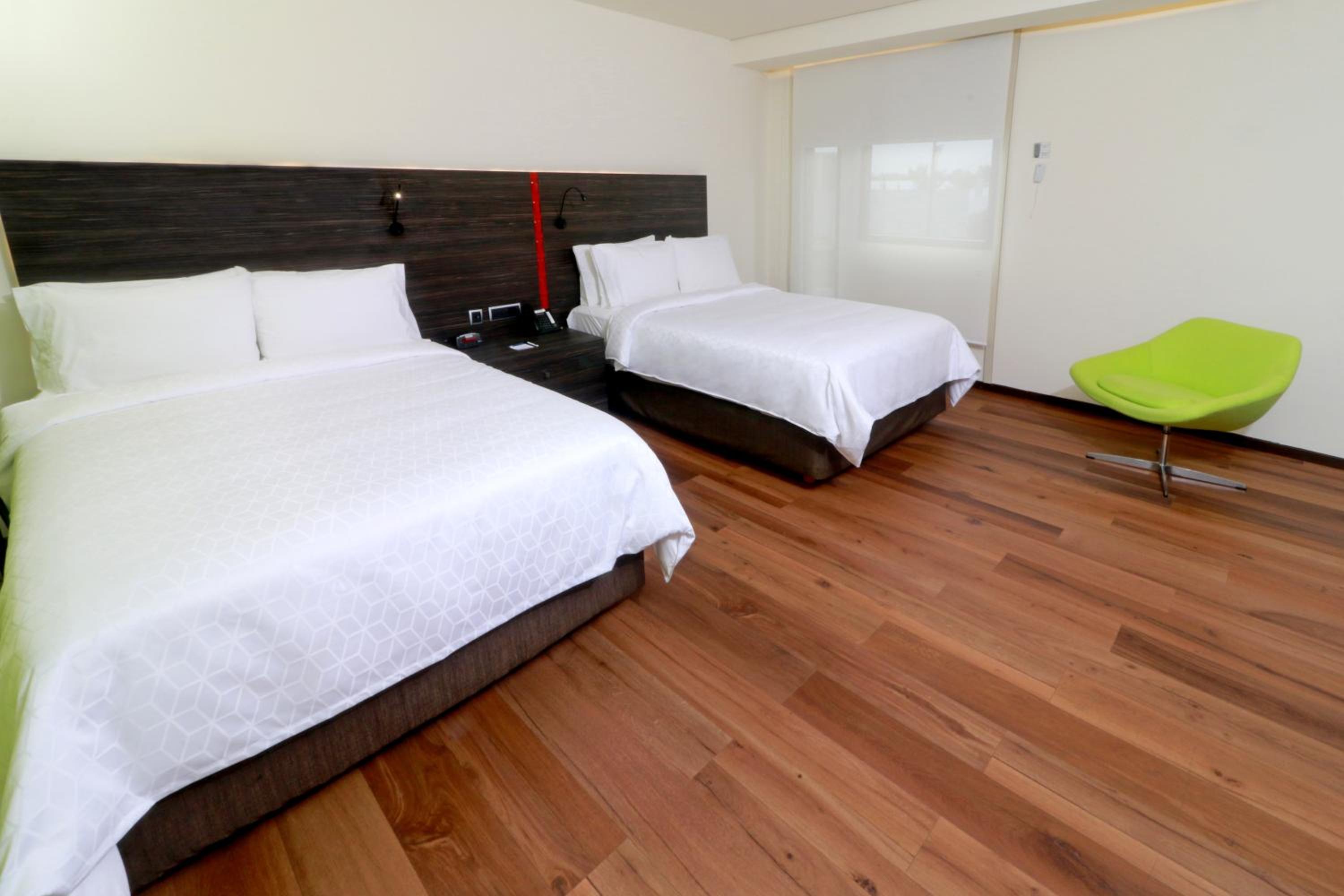 Standard Room with Two Queen Beds