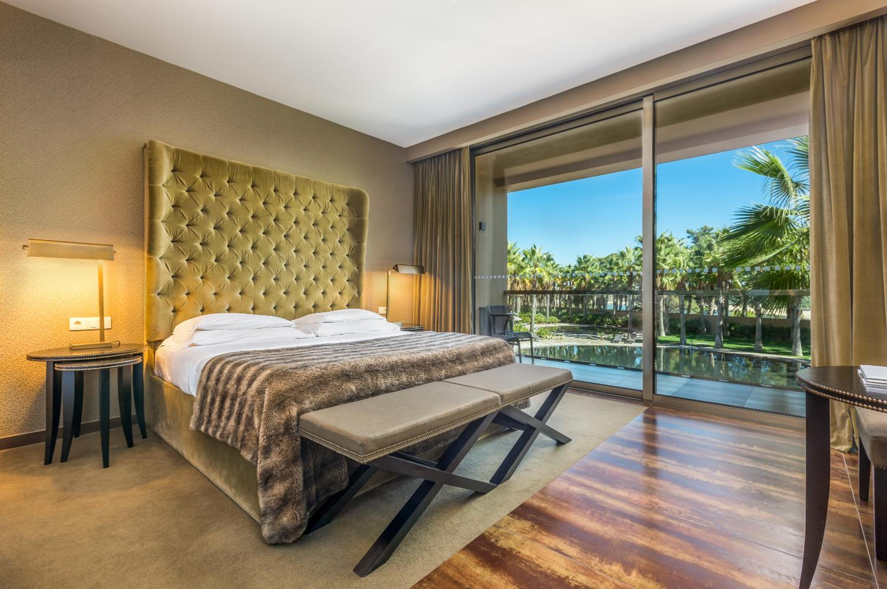 Superior Double Room with Garden and Pool View - Photo 1