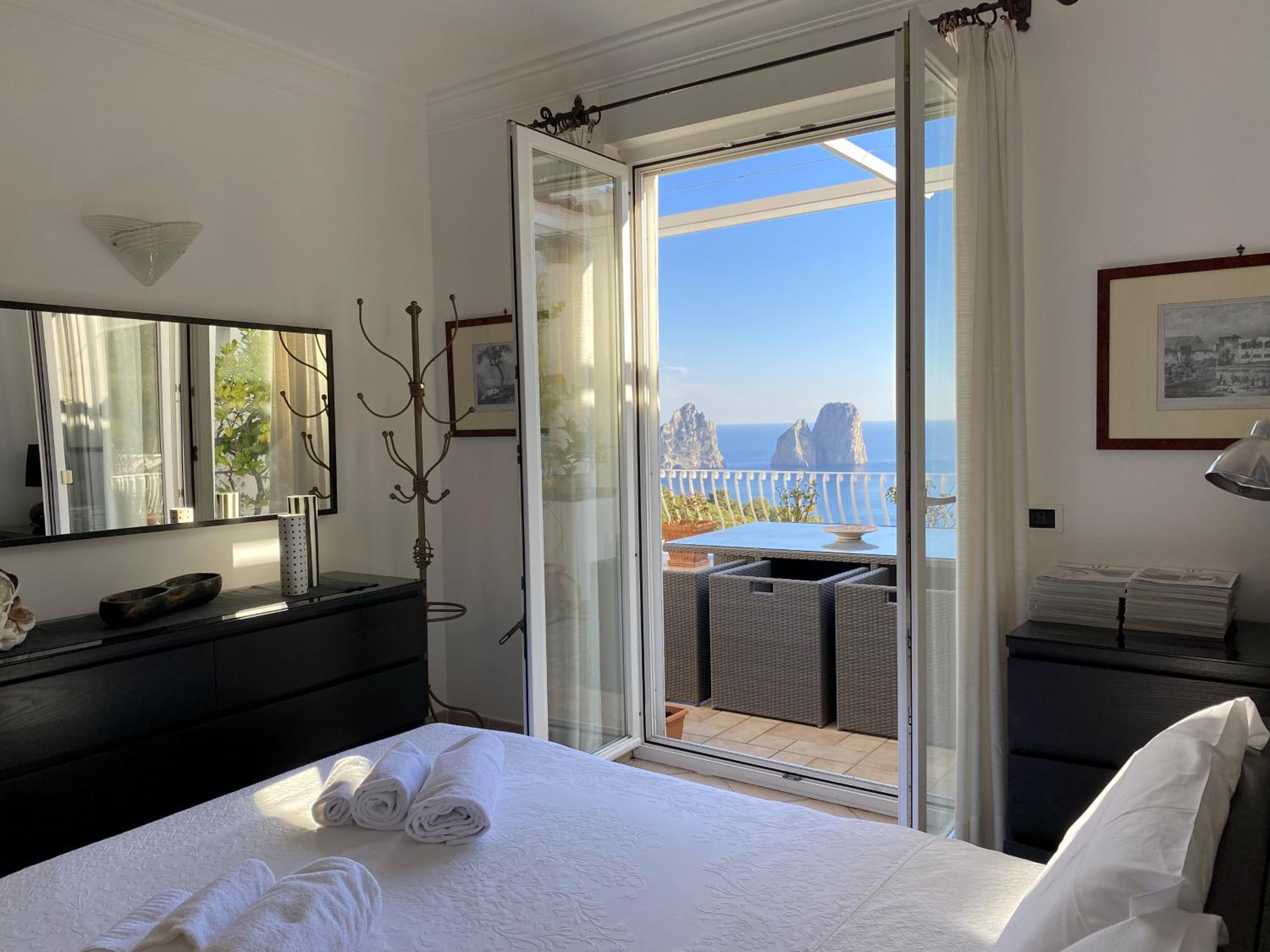 One-Bedroom House - Photo 7