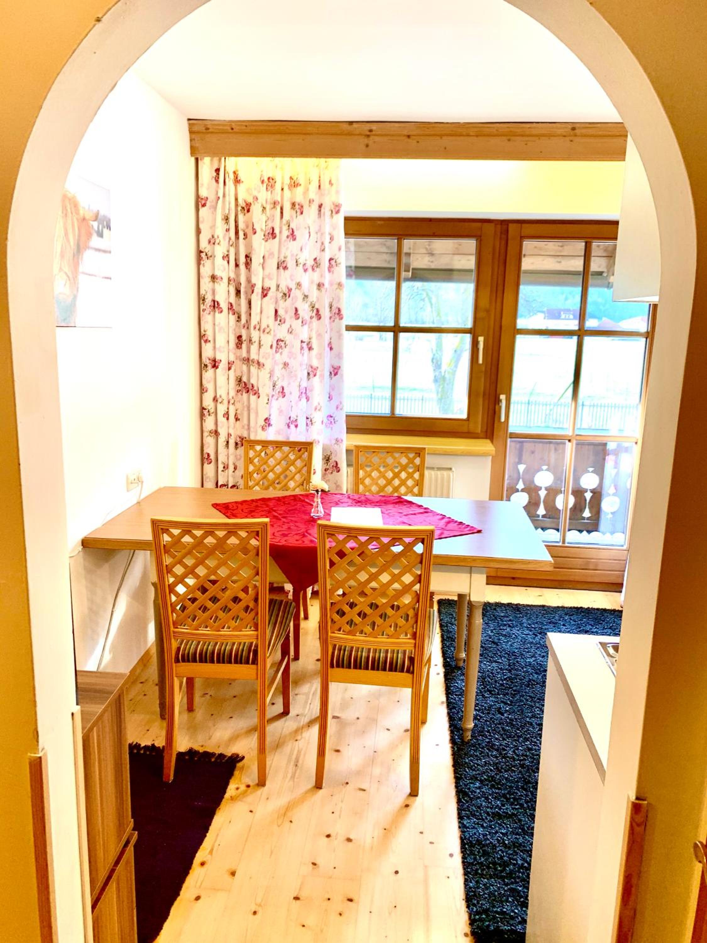 Apartment with Balcony photo 2