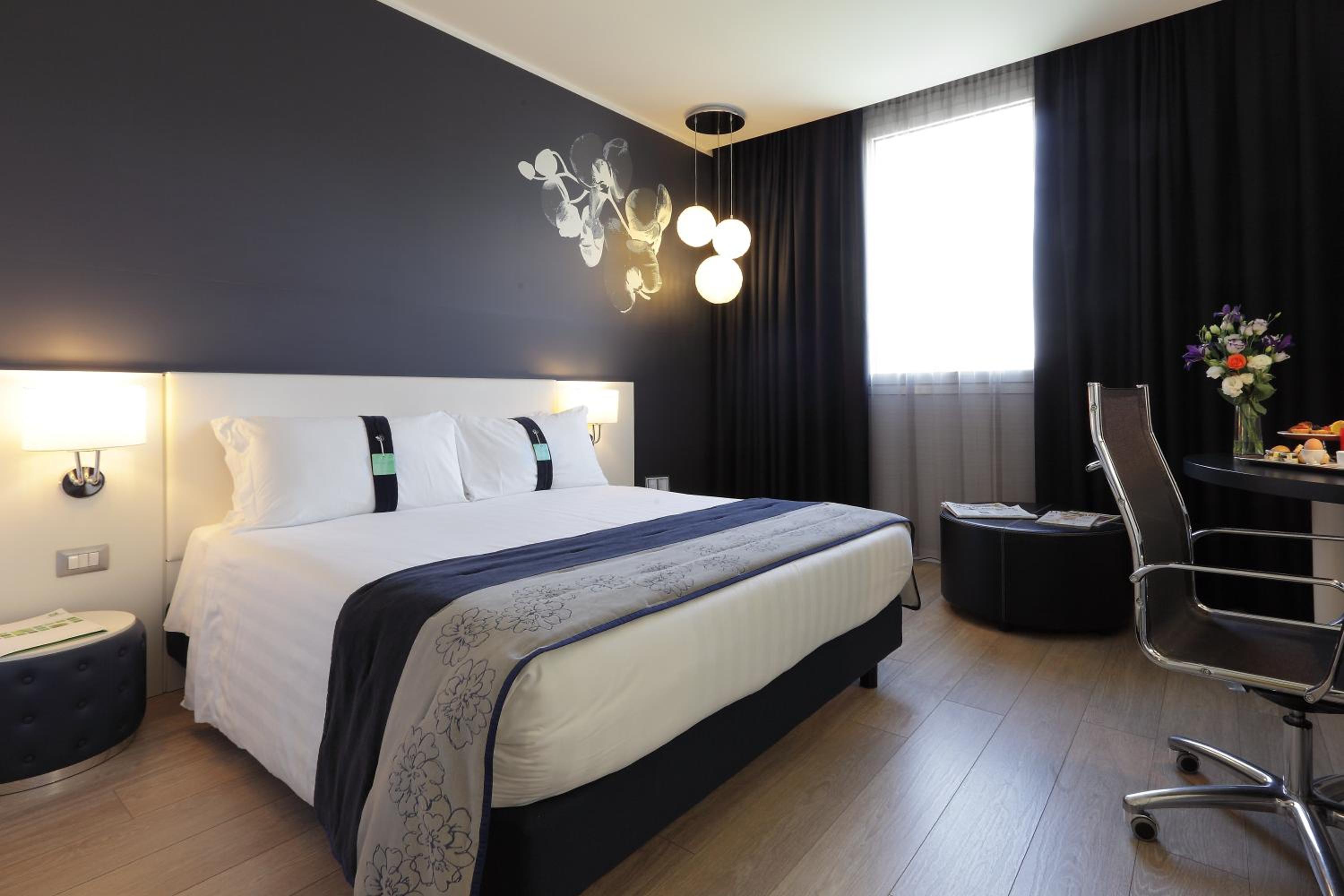Standard Room - Photo 9