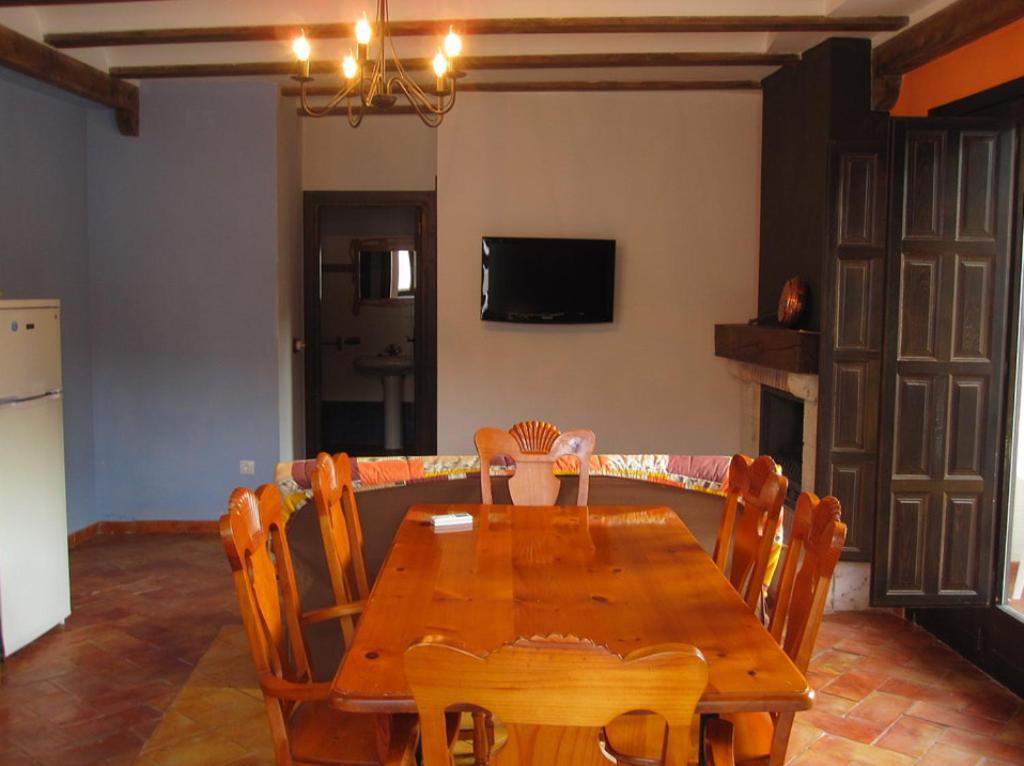 Duplex One-Bedroom Apartment - Photo 8
