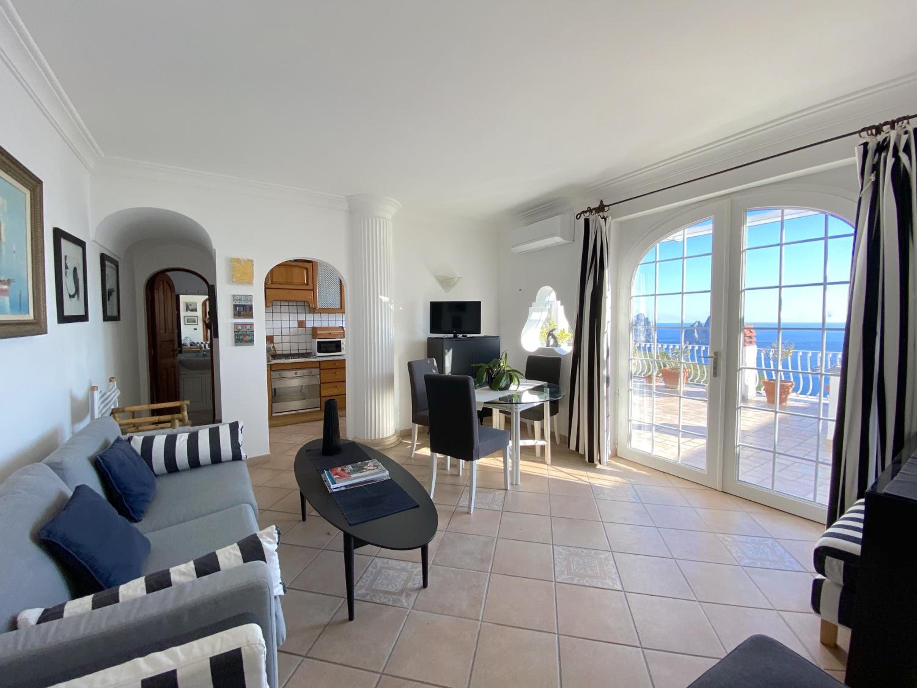 One-Bedroom House - Photo 10