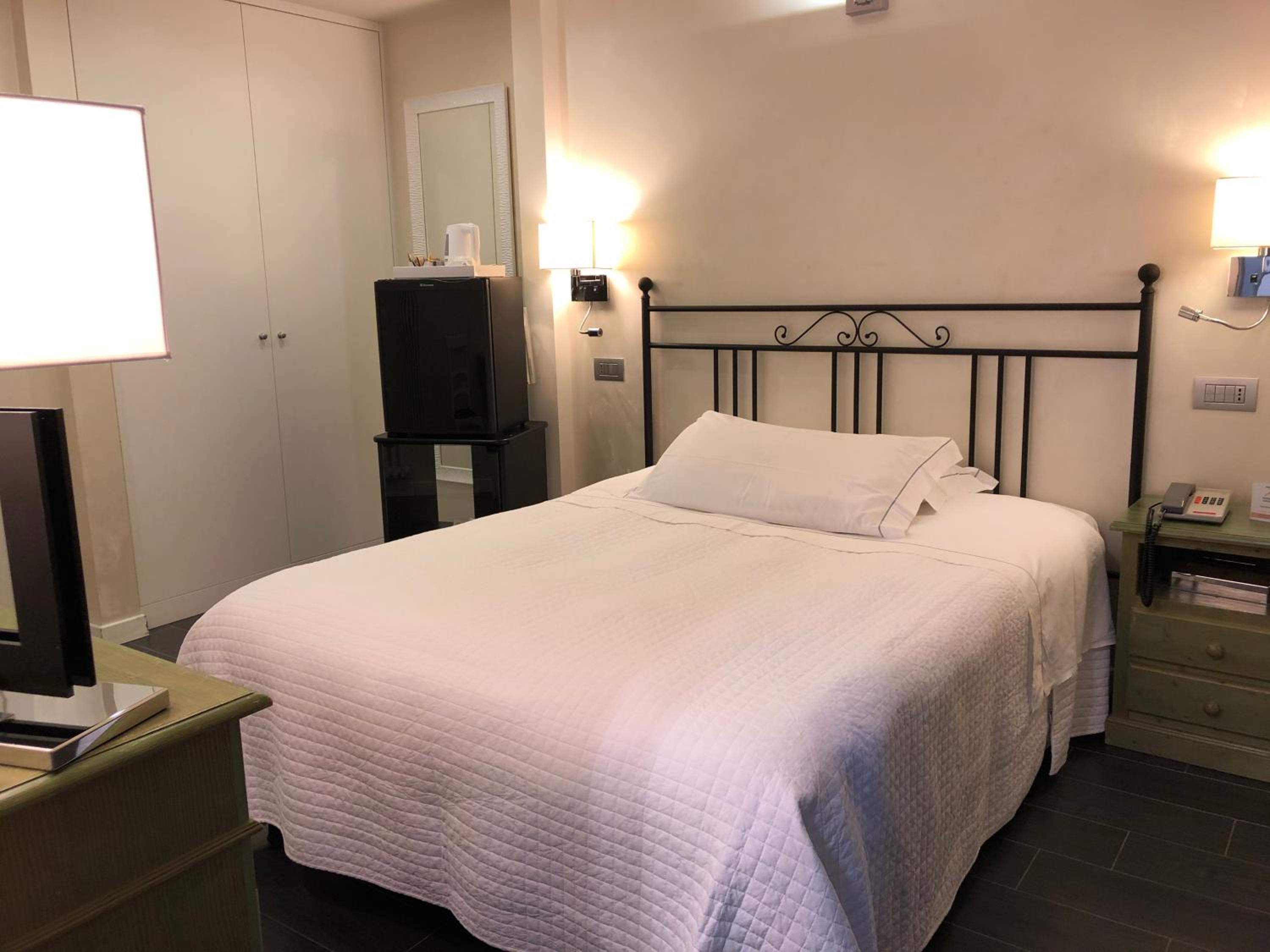 Double Room (1 Adult) photo 3