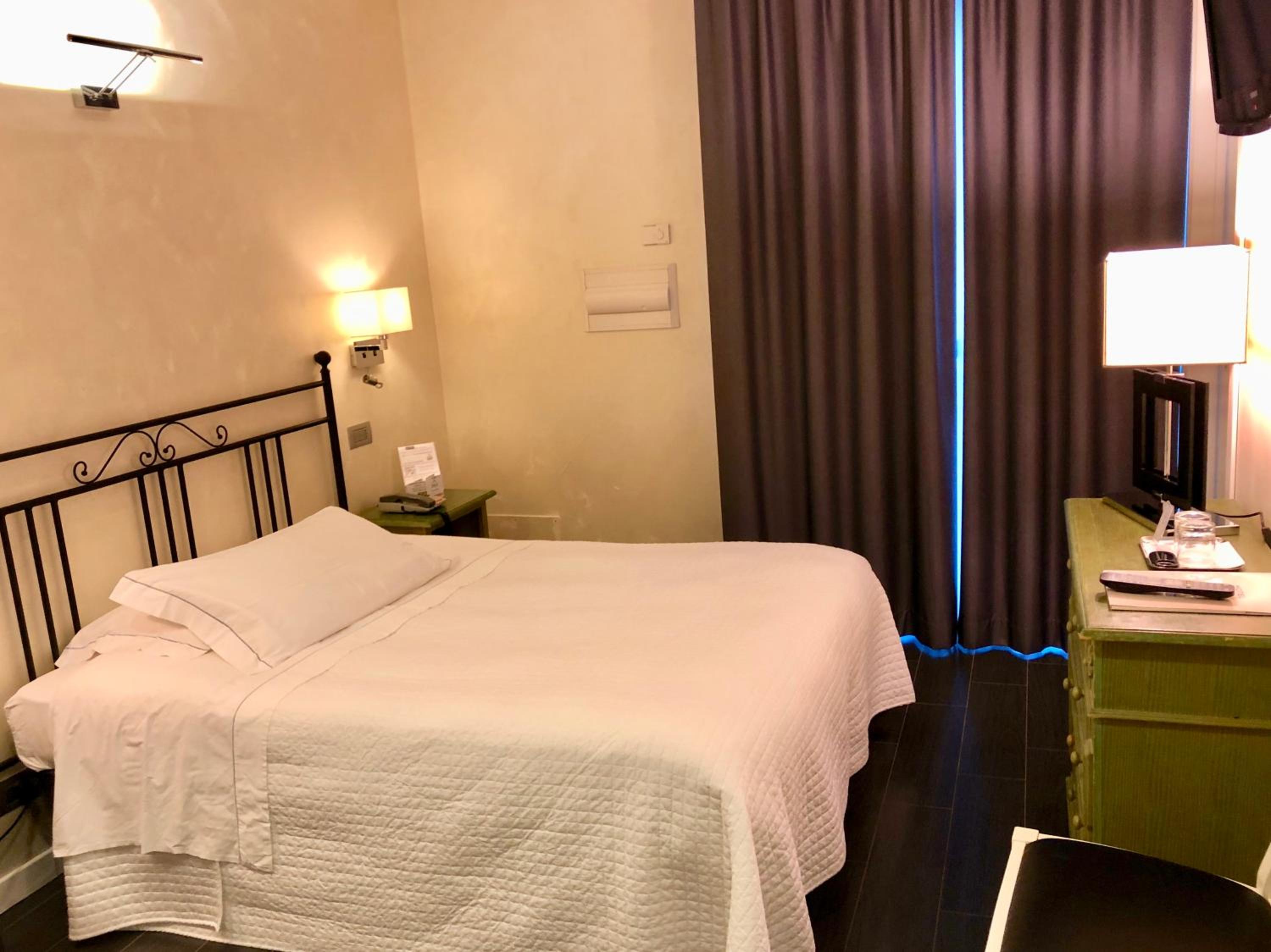 Double Room (1 Adult) photo 1