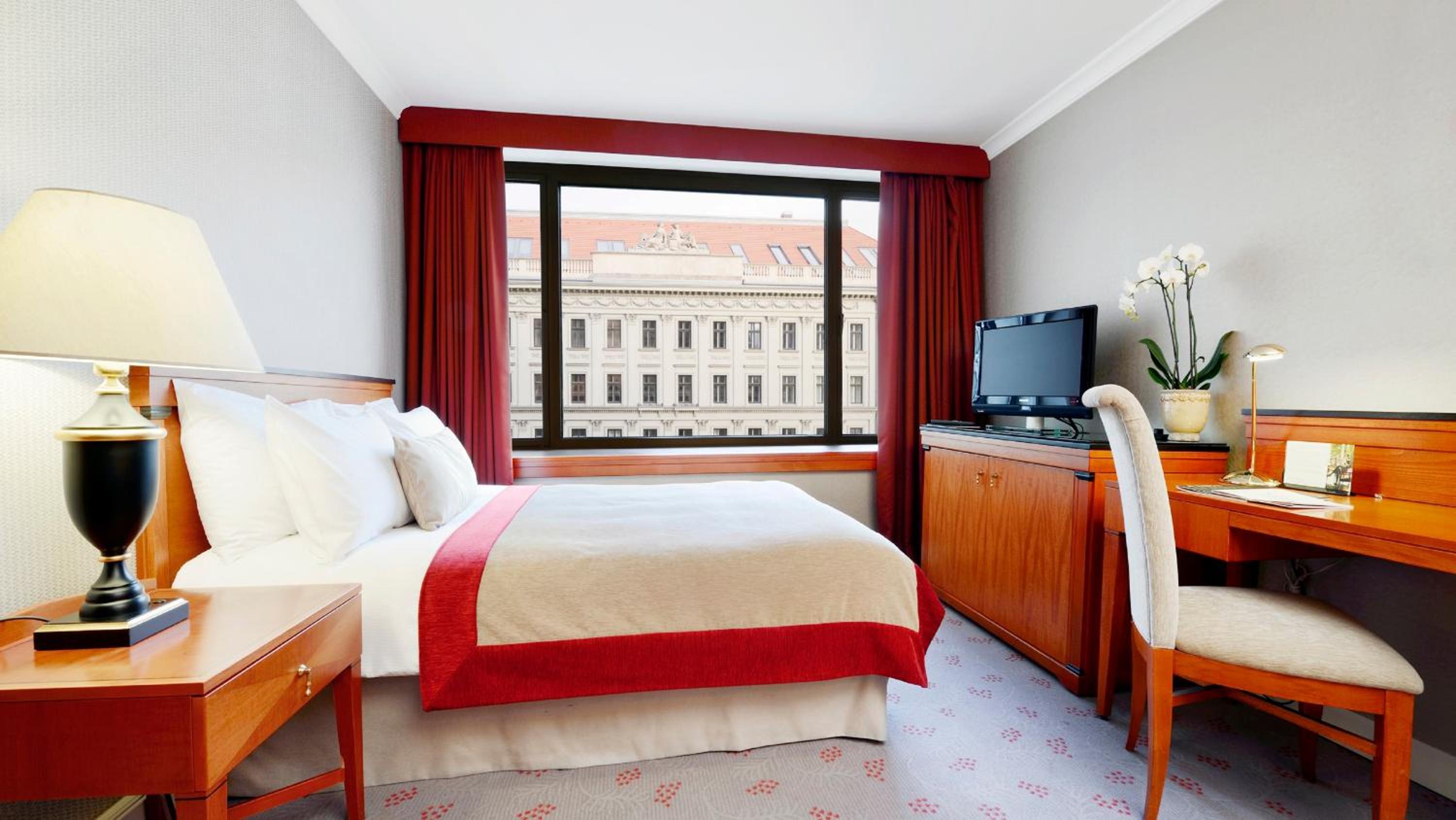 Classic Room - Photo 3