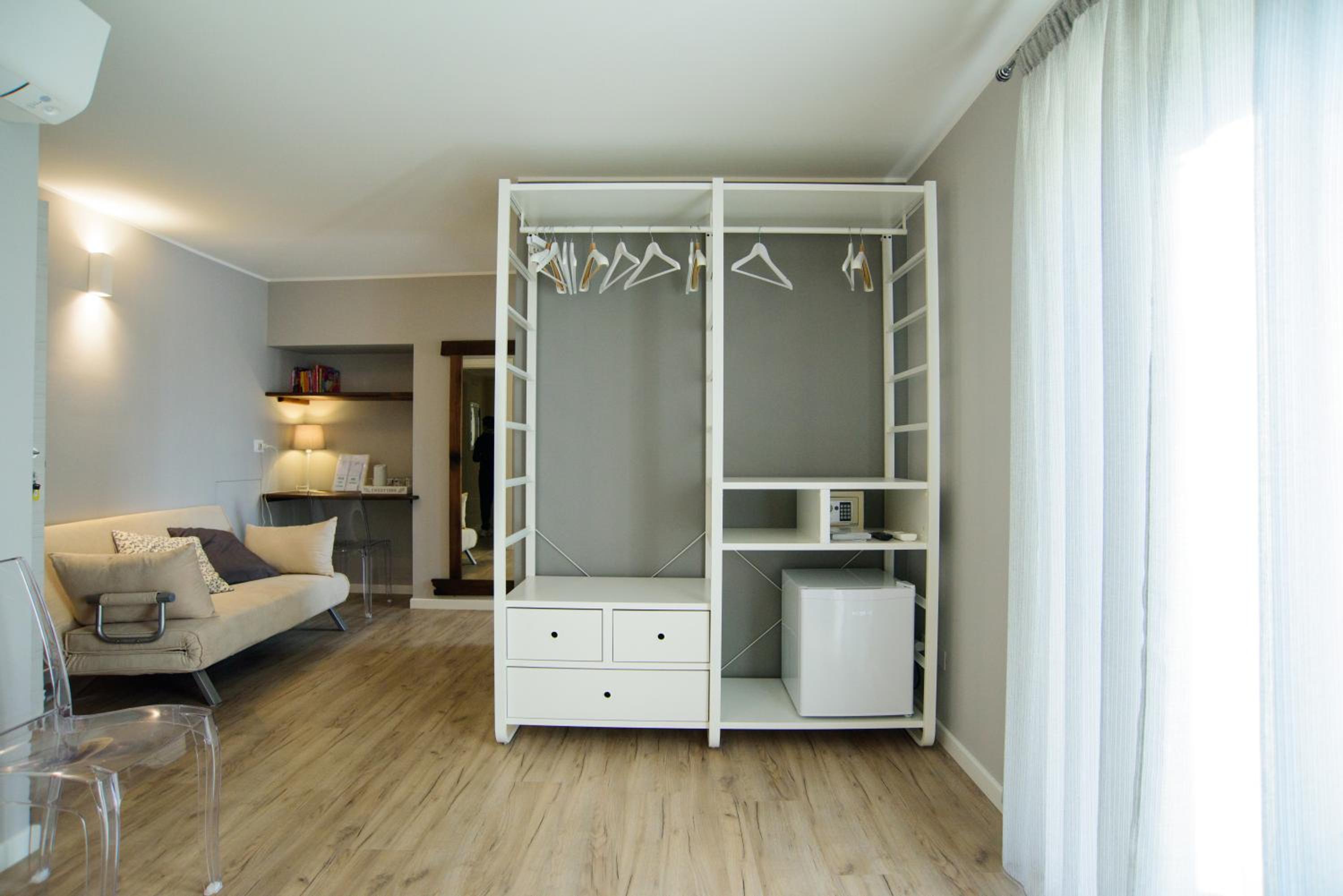 Family Room with Private Bathroom photo 2