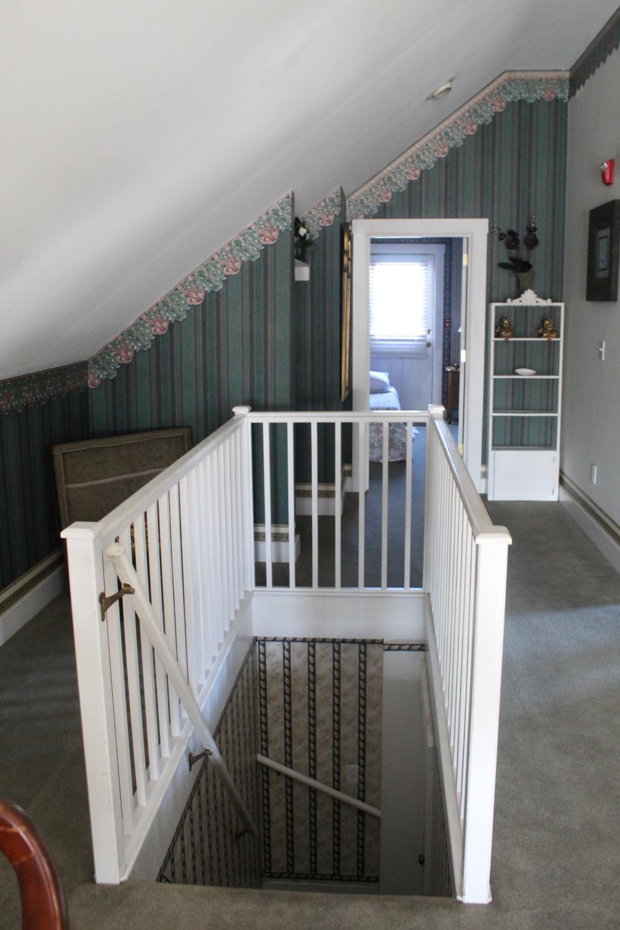 Two-Bedroom Suite - Photo 3