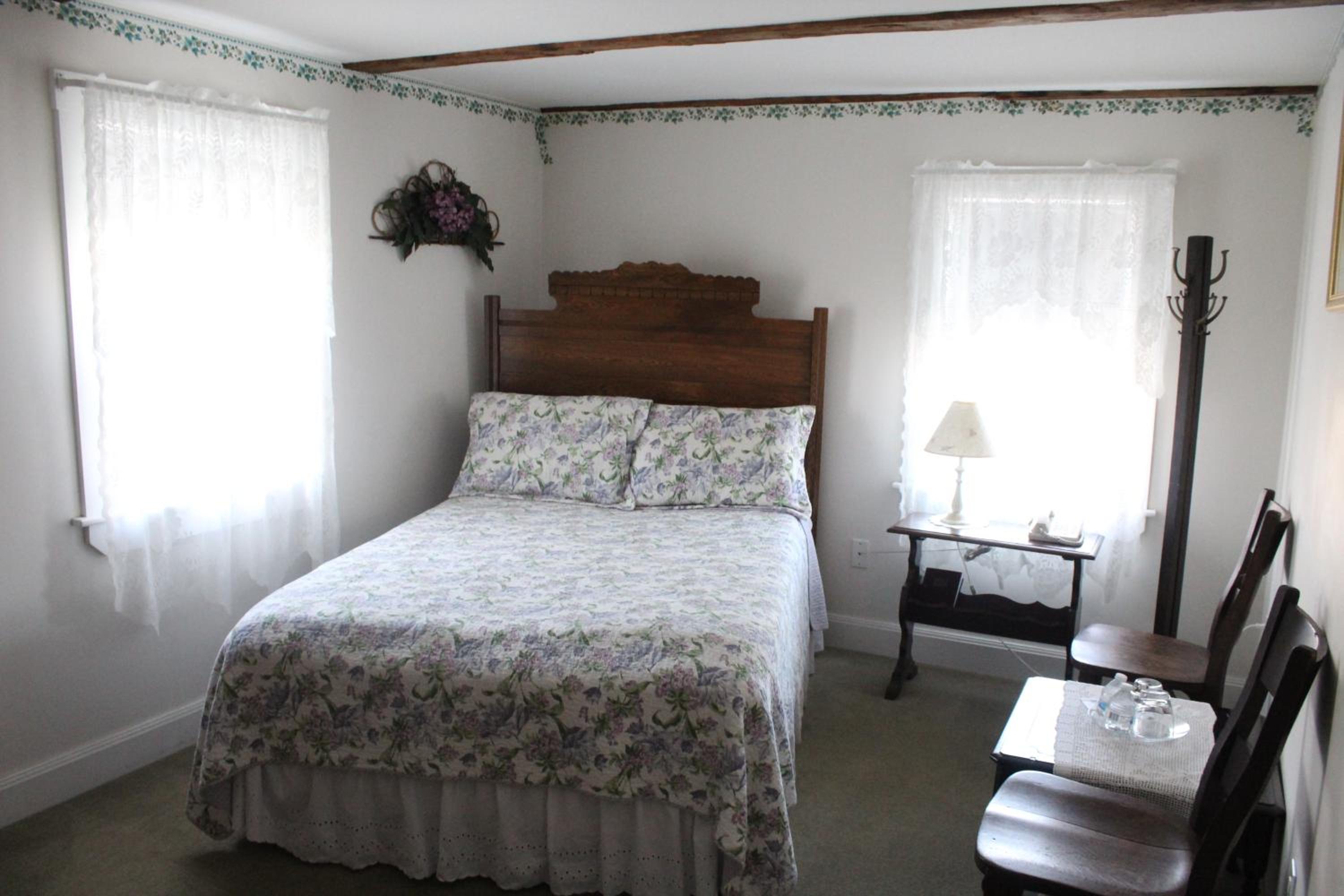 Double Room with Private Bathroom - Photo 8