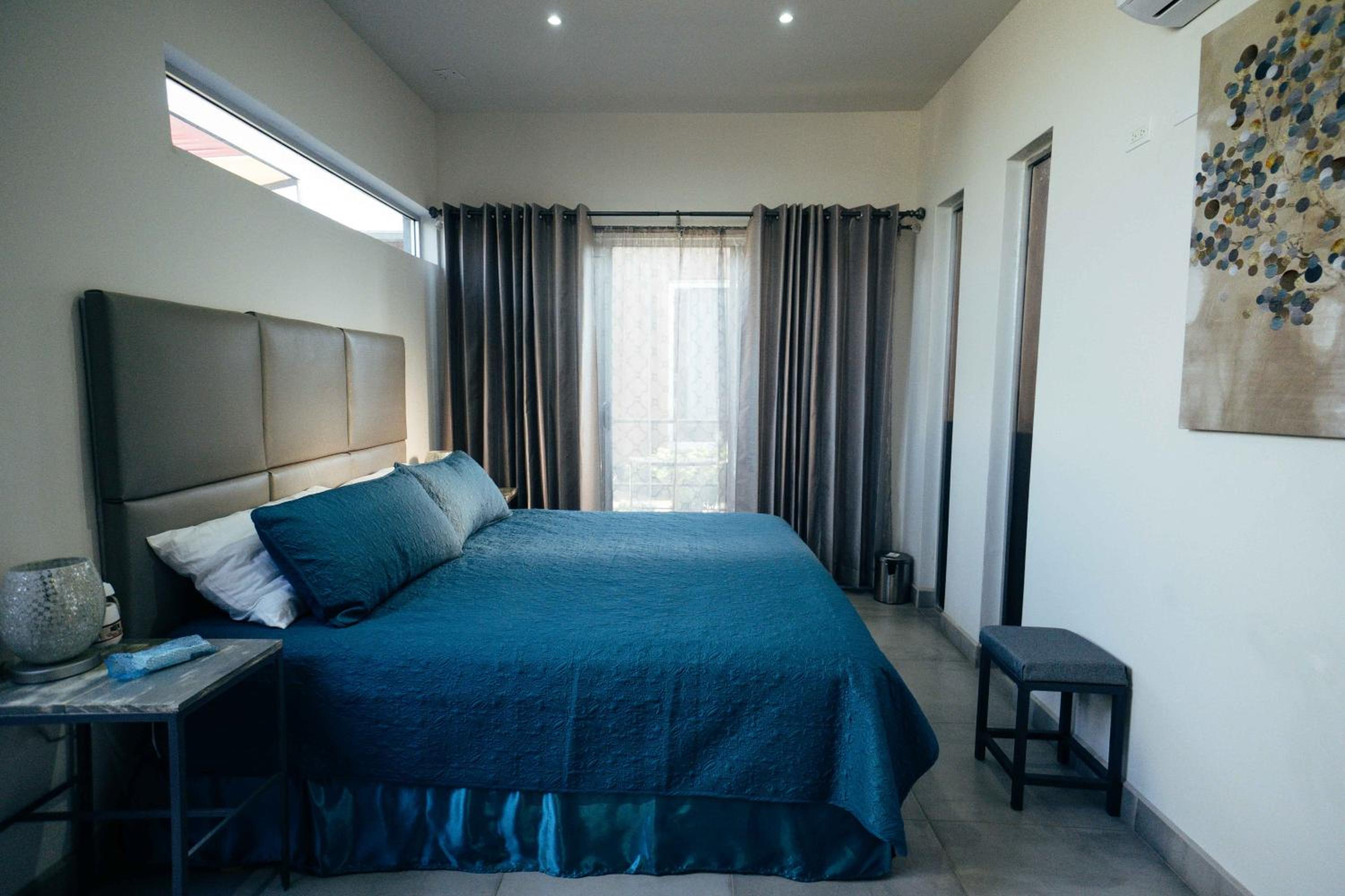 Queen Room - Photo 1