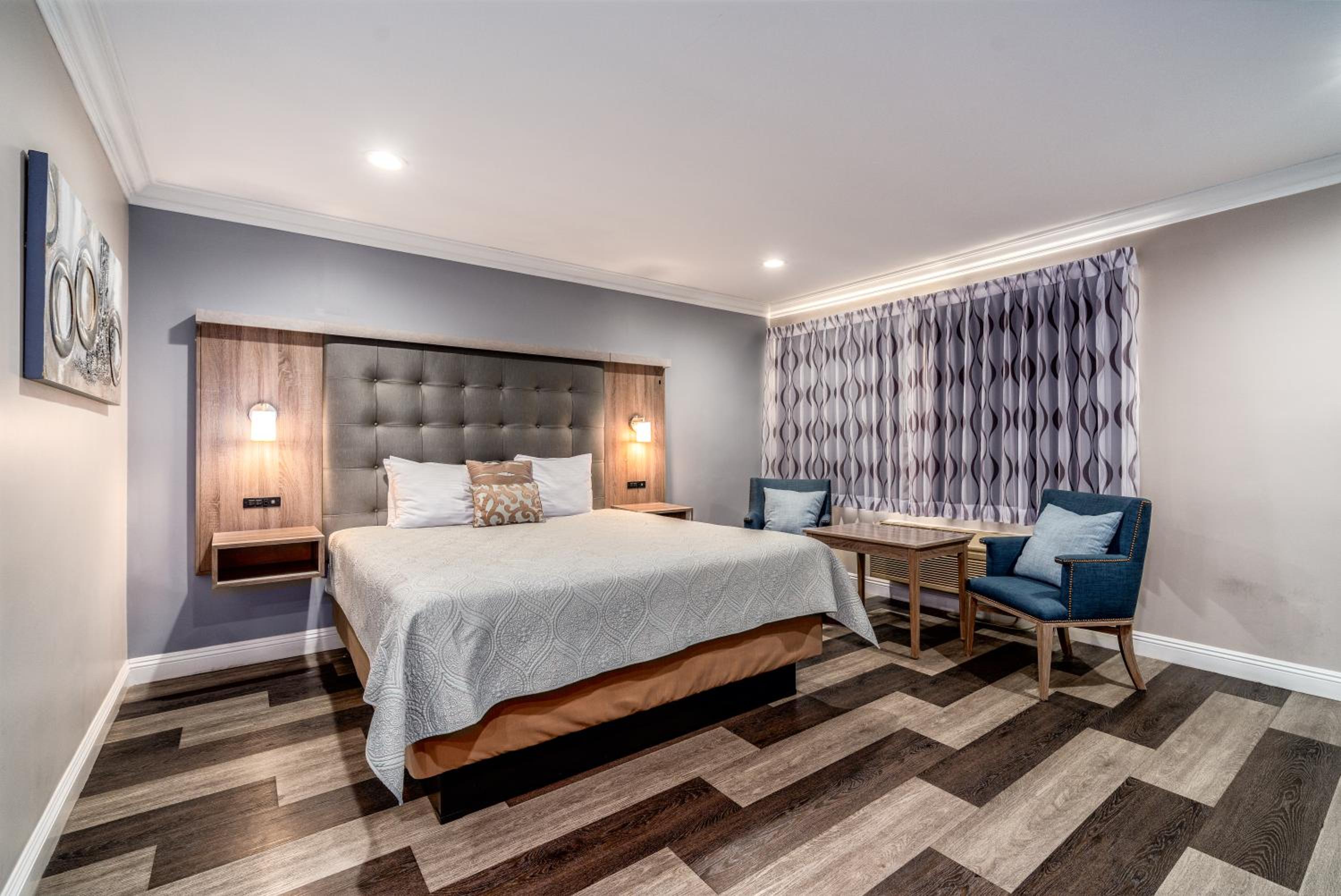 King Suite photo 3