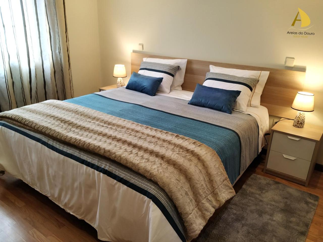 Double or Twin Room - Photo 4