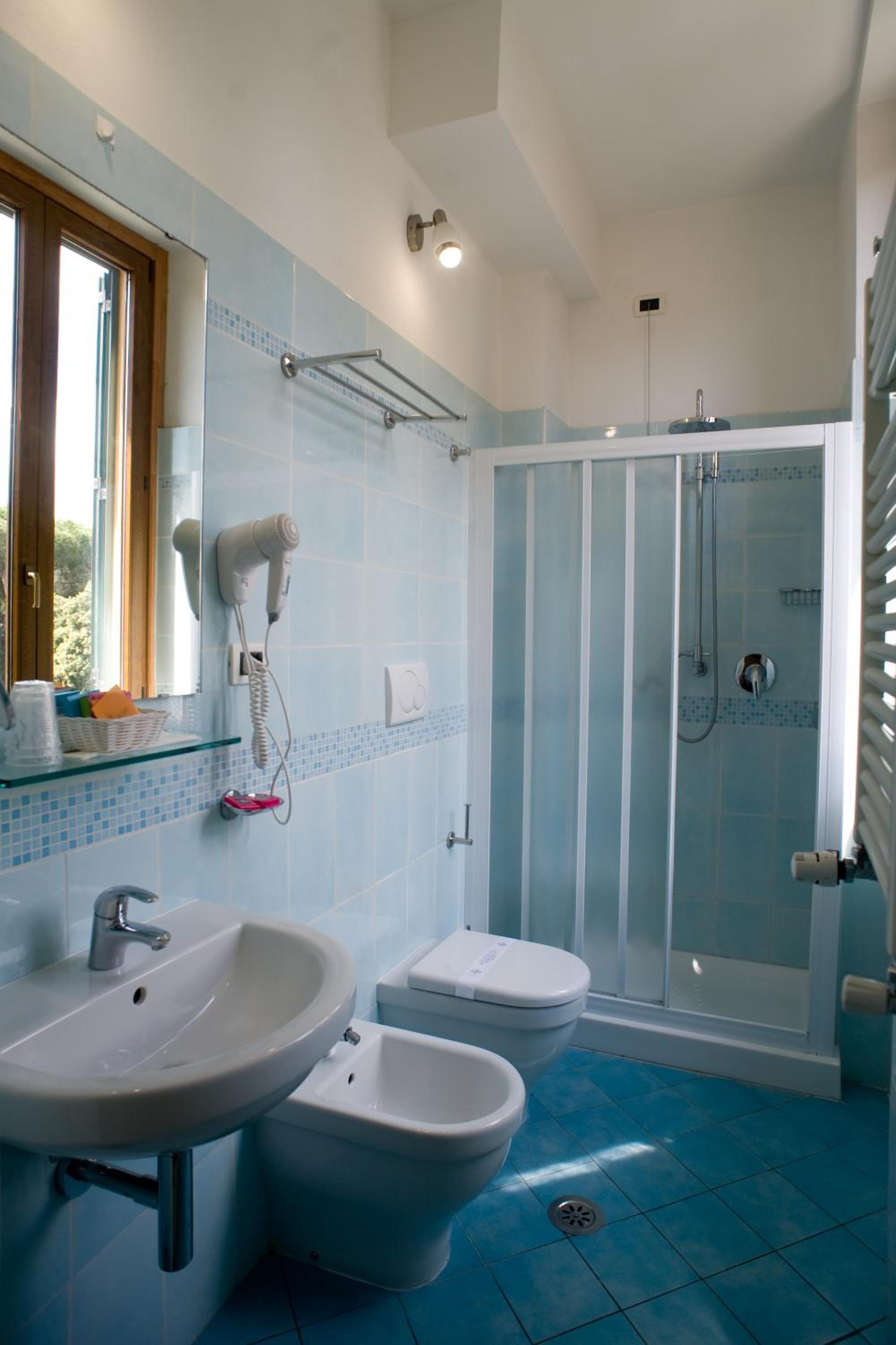 Double Room - Photo 15