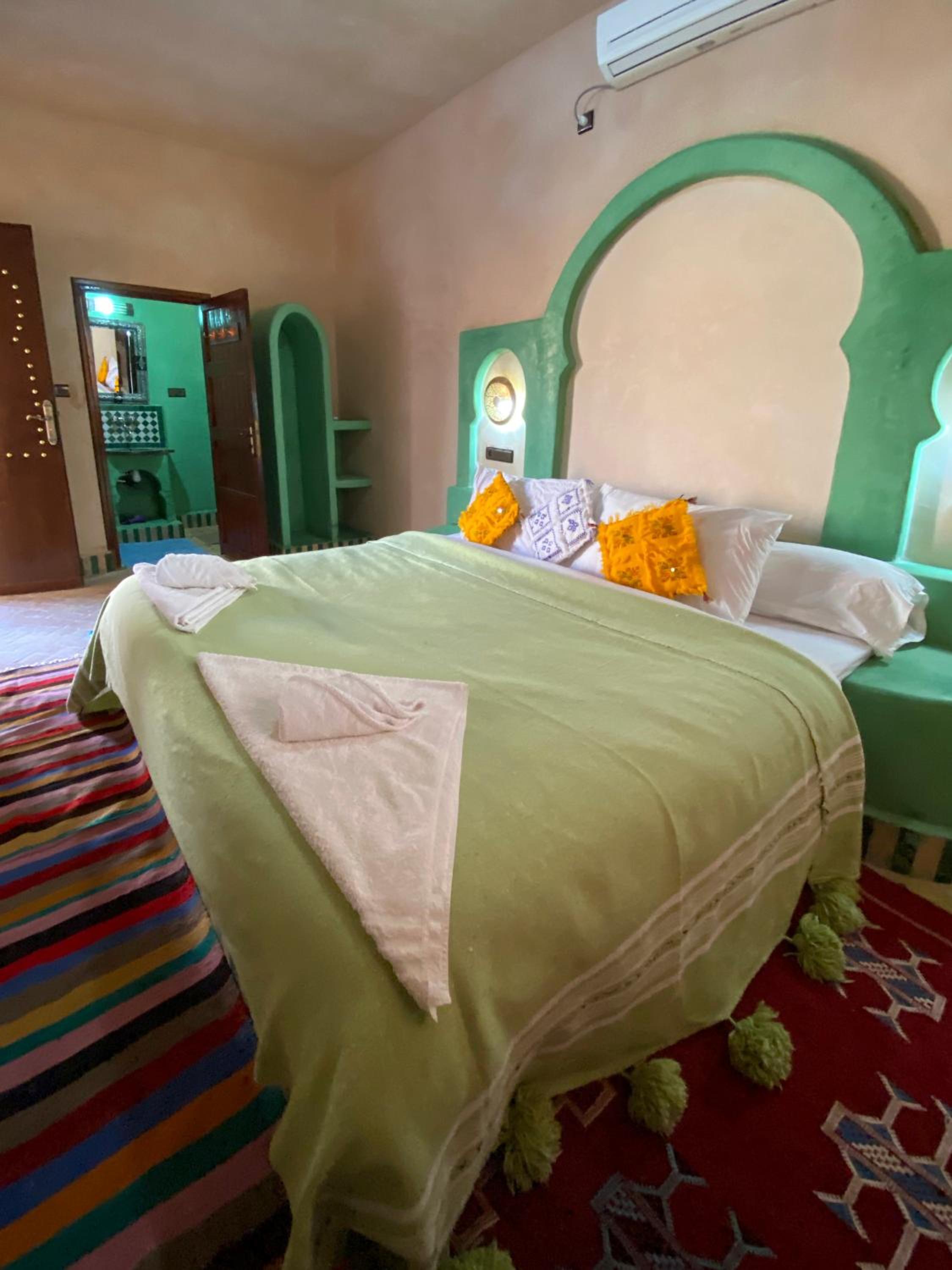 Double Room - Photo 11