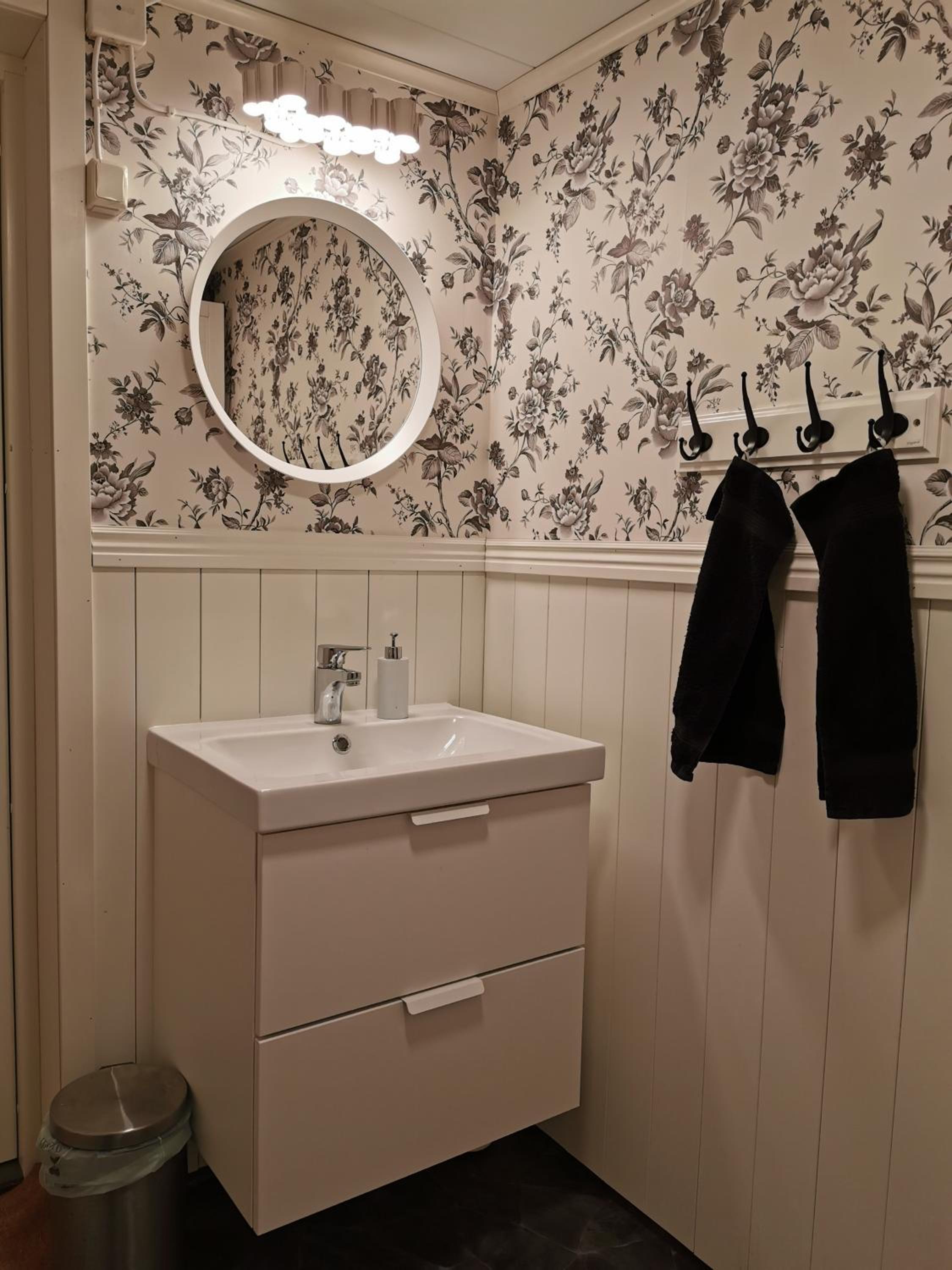 Double Room with Shared Bathroom photo 3