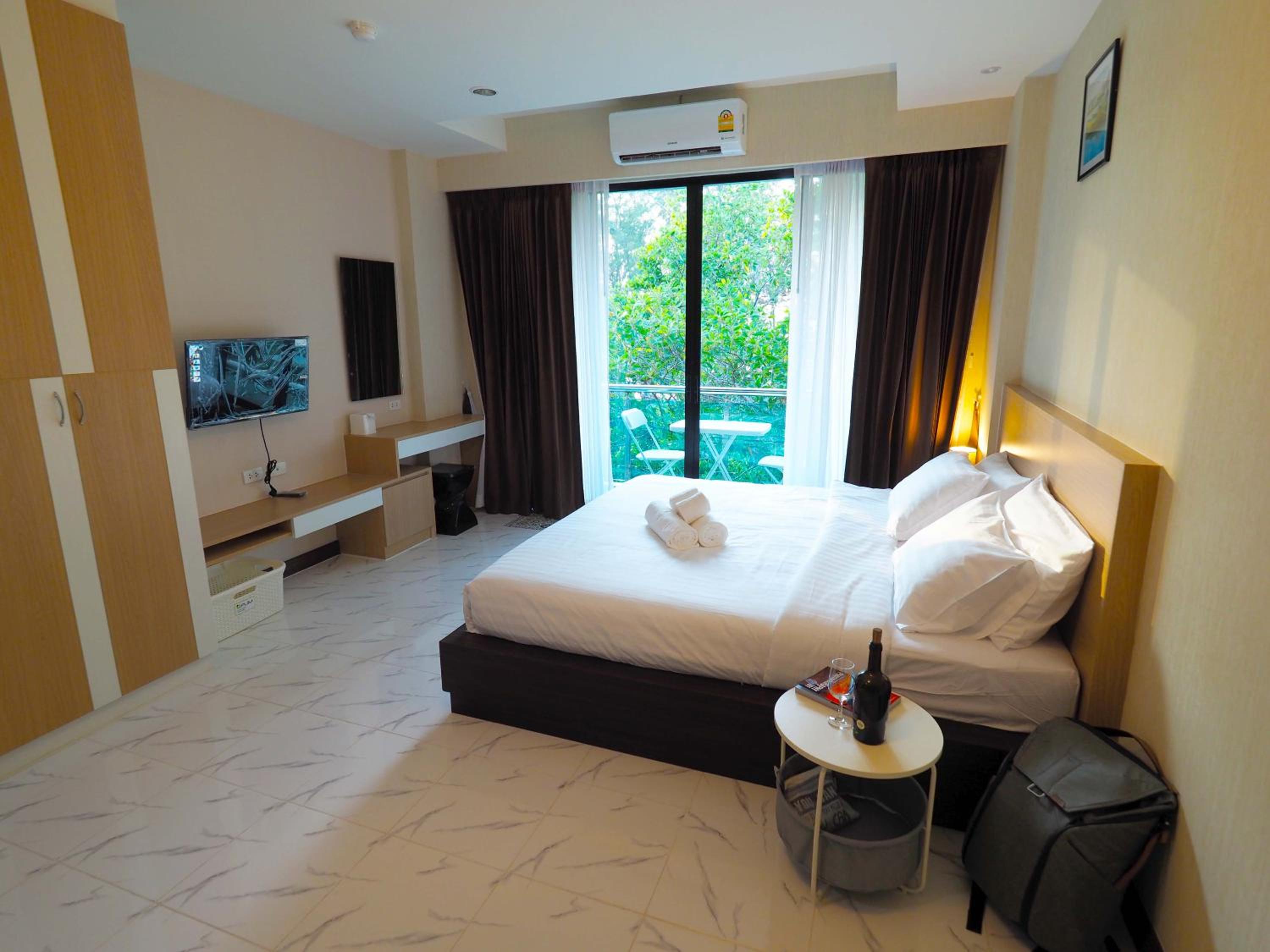 Deluxe Double Room with Balcony and Sea View photo 1