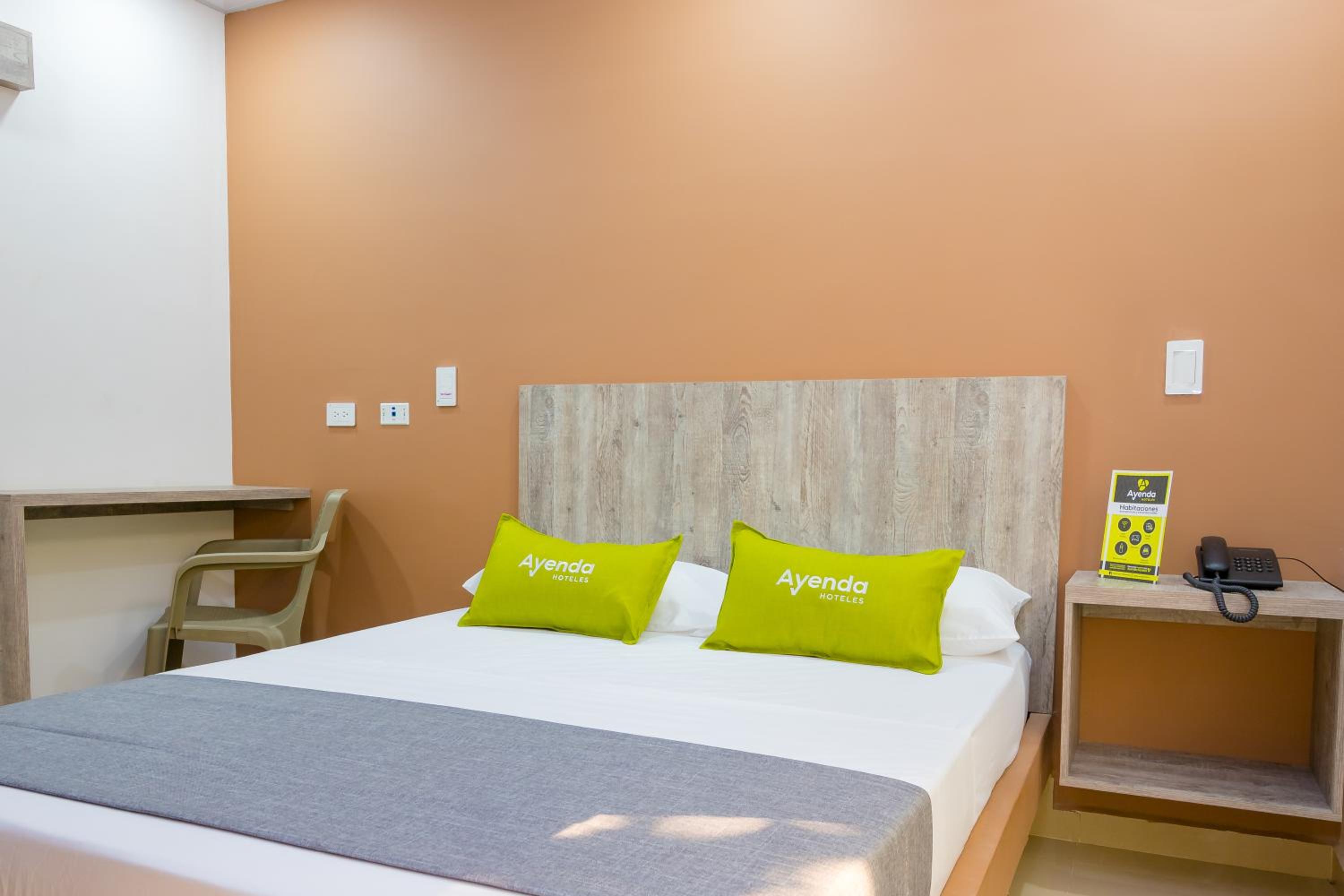 Standard Double Room - Photo 1