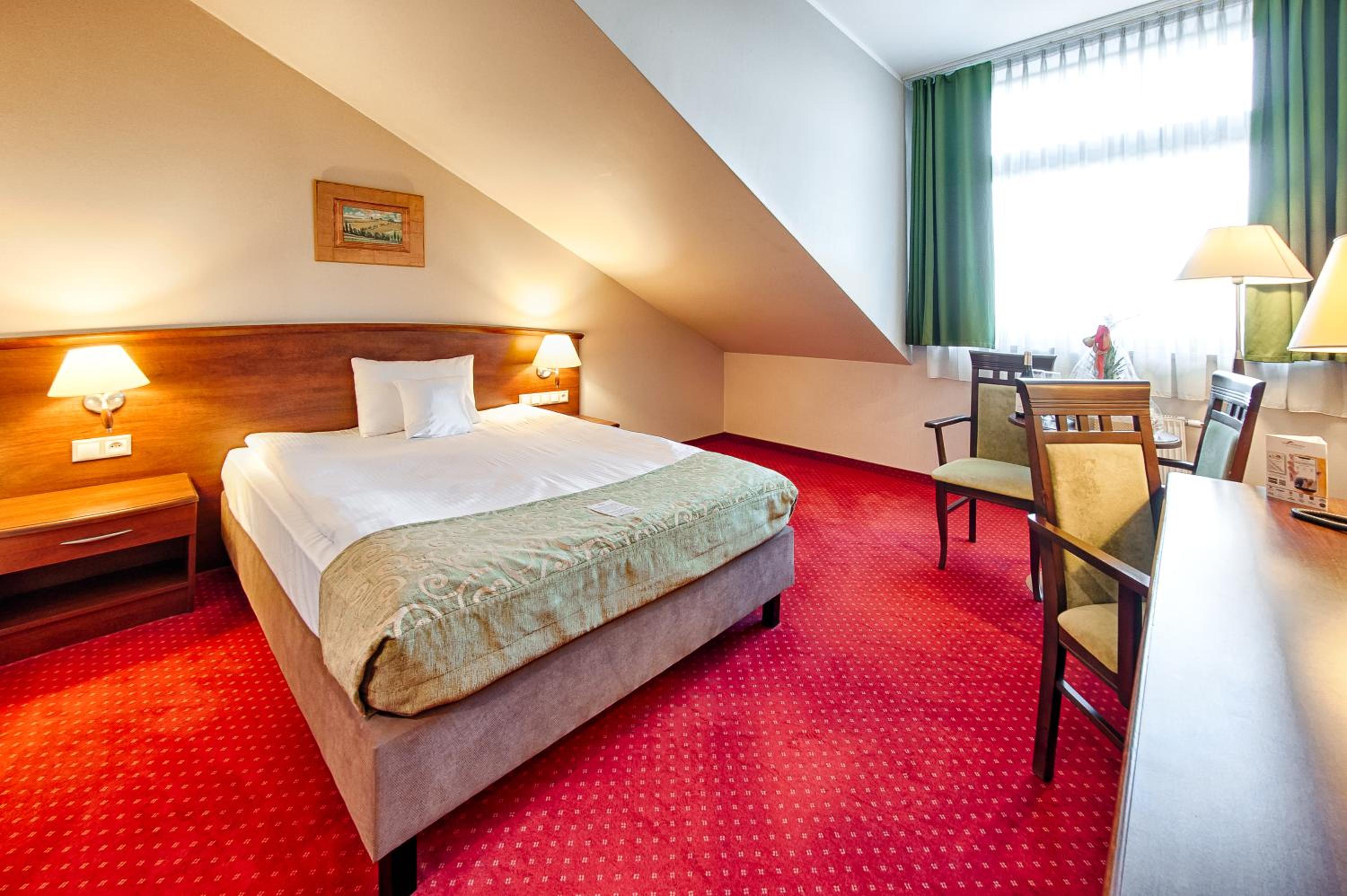 Double Room - Photo 6